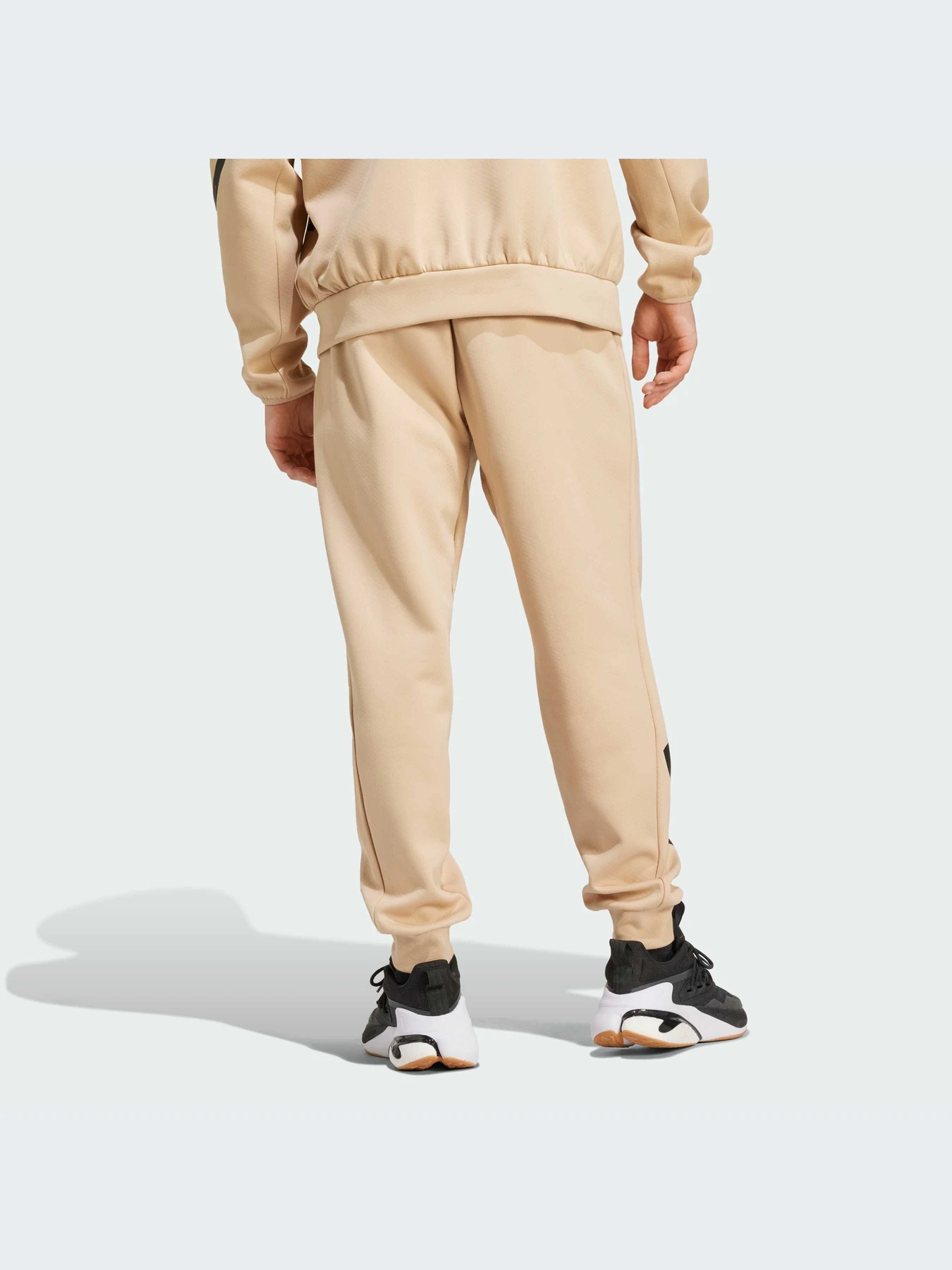Брюки Adidas ZNE модель JE7539-KZ Брюки Adidas ZNE модель JE7539-KZ Фото