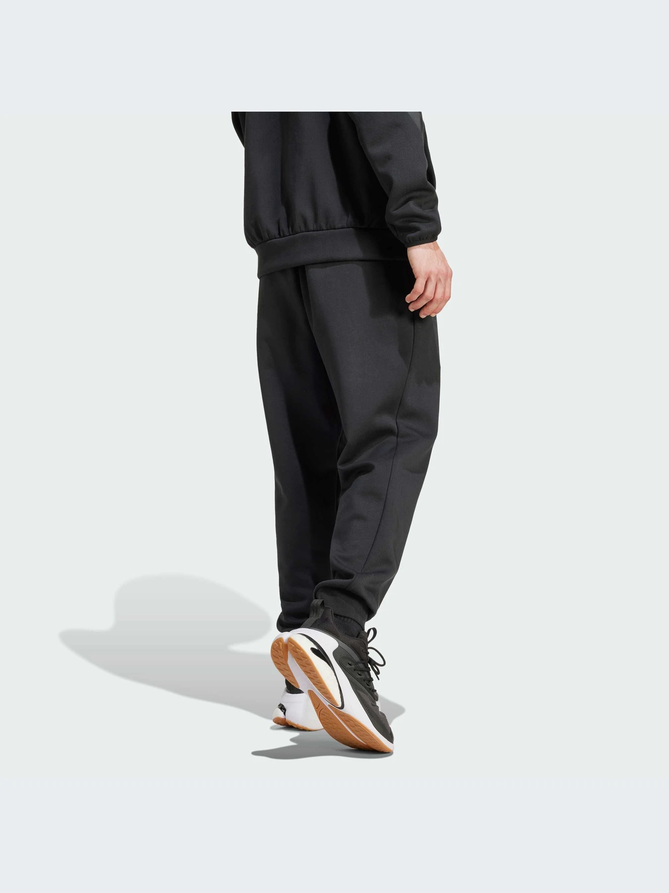 Брюки Adidas ZNE модель JD9599-KZ Брюки Adidas ZNE модель JD9599-KZ Фото