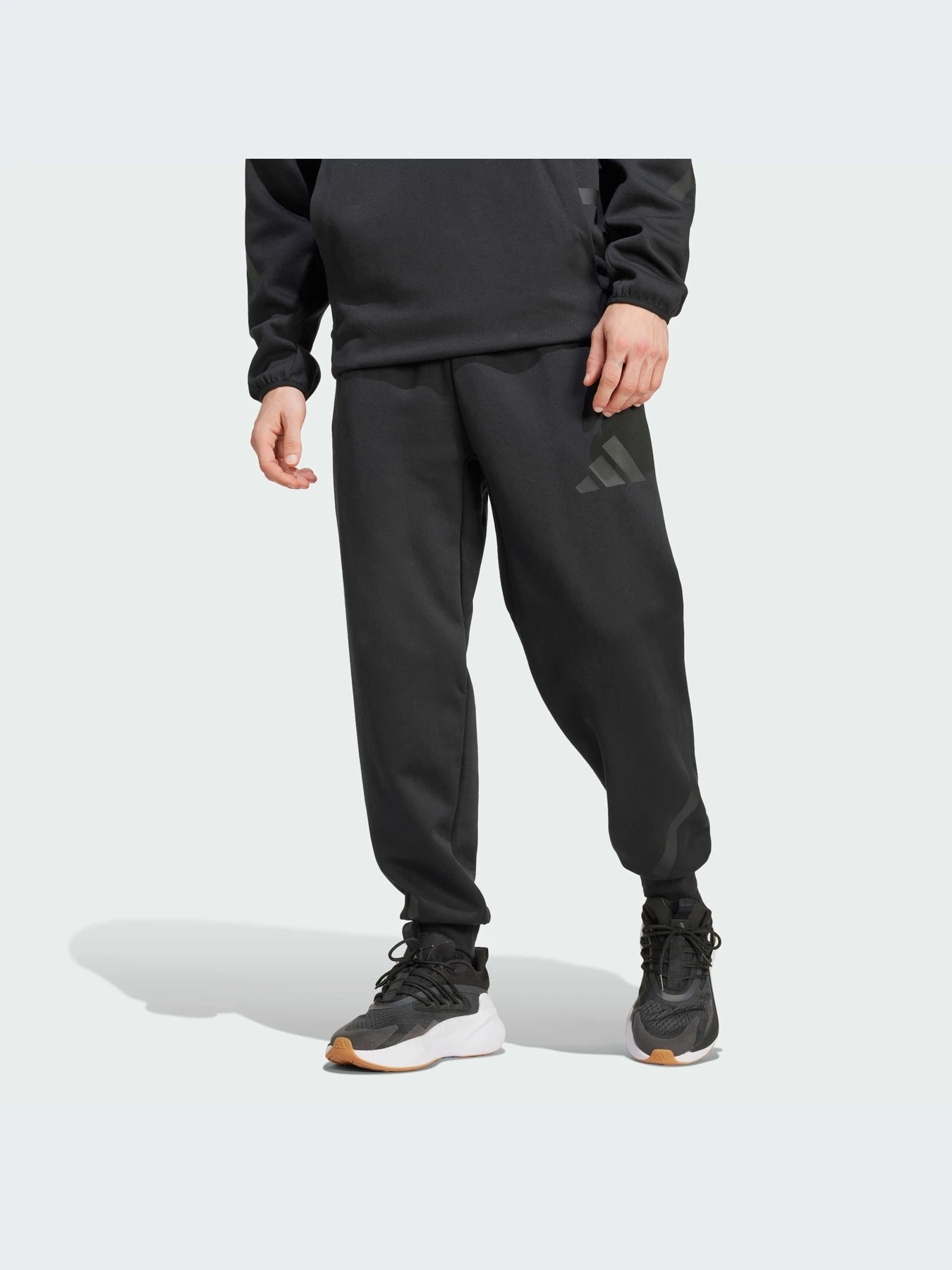 Брюки Adidas ZNE модель JD9599-KZ Брюки Adidas ZNE модель JD9599-KZ Фото