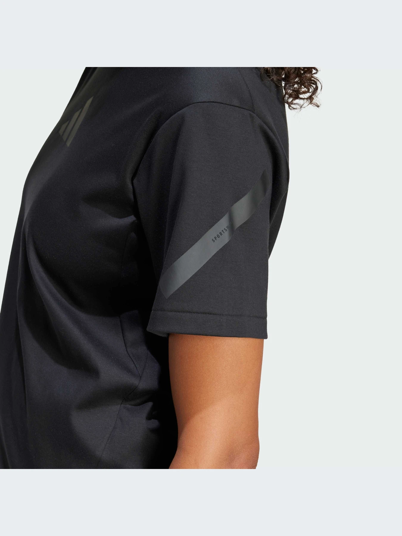 Футболки и поло Adidas ZNE модель JE7846-KZ Футболки и поло Adidas ZNE модель JE7846-KZ Фото