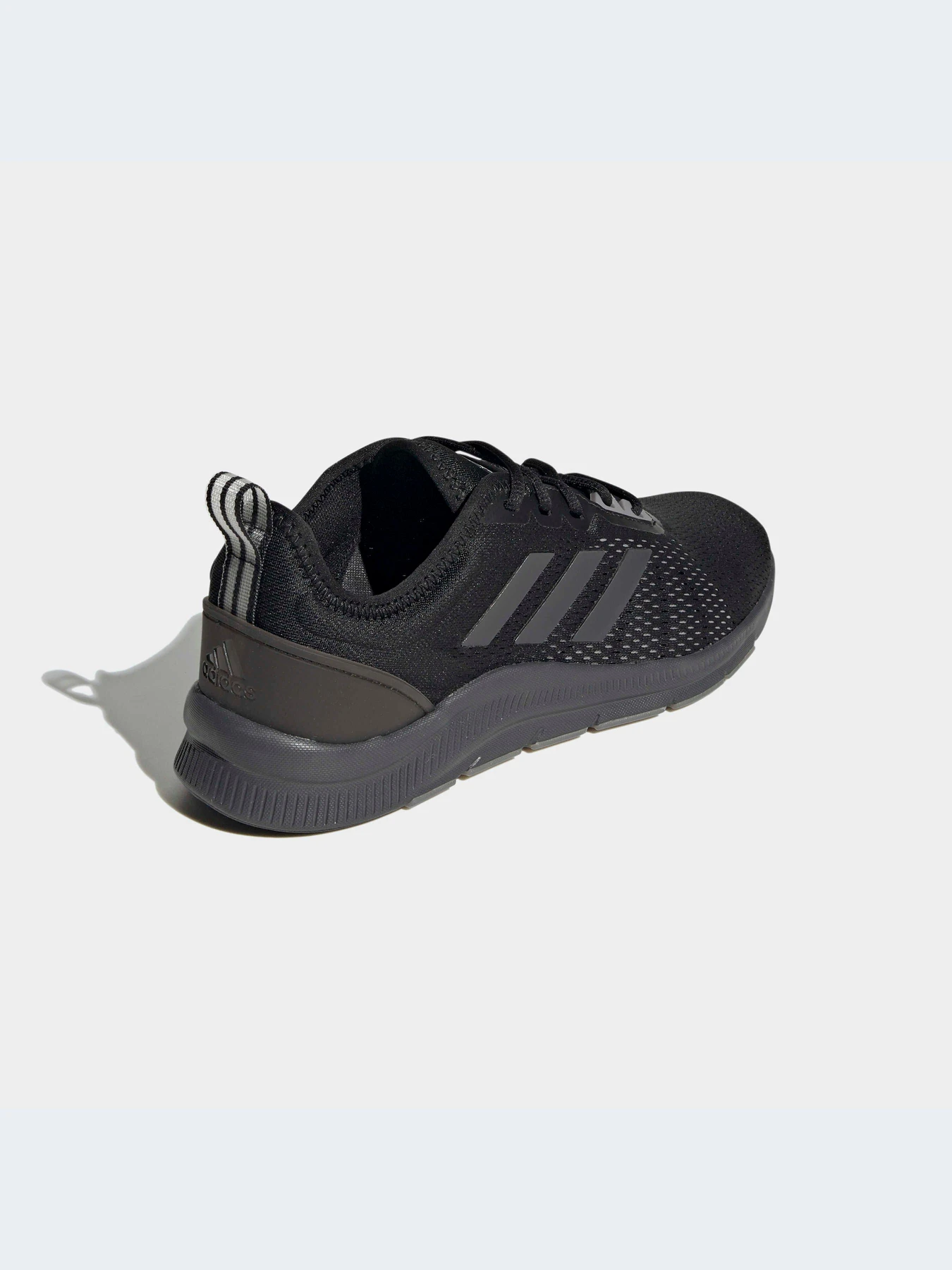 Кроссовки Adidas модель FW1662-KZ Кроссовки Adidas модель FW1662-KZ Фото