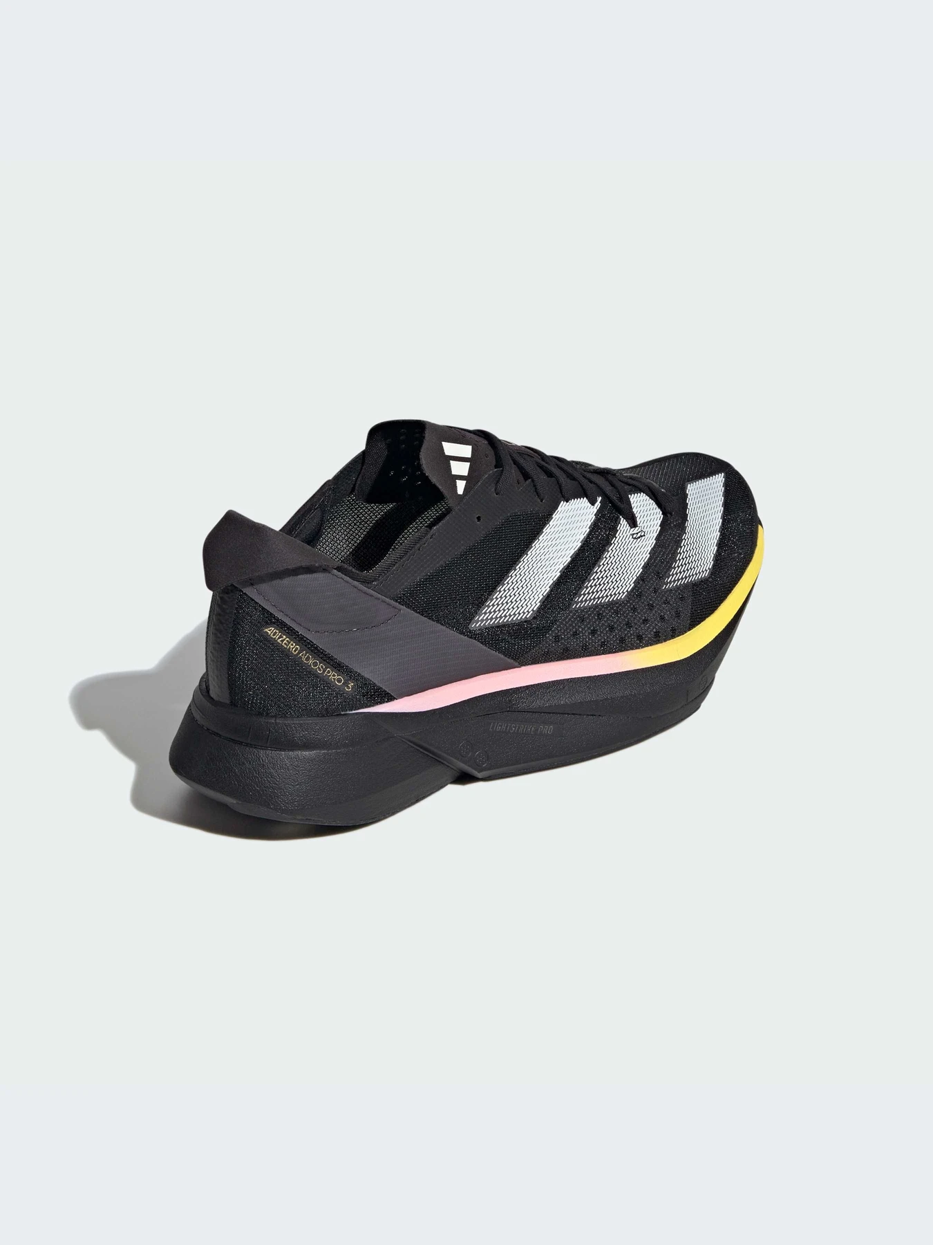 Кроссовки Adidas adizero модель IG6439-KZ Кроссовки Adidas adizero модель IG6439-KZ Фото