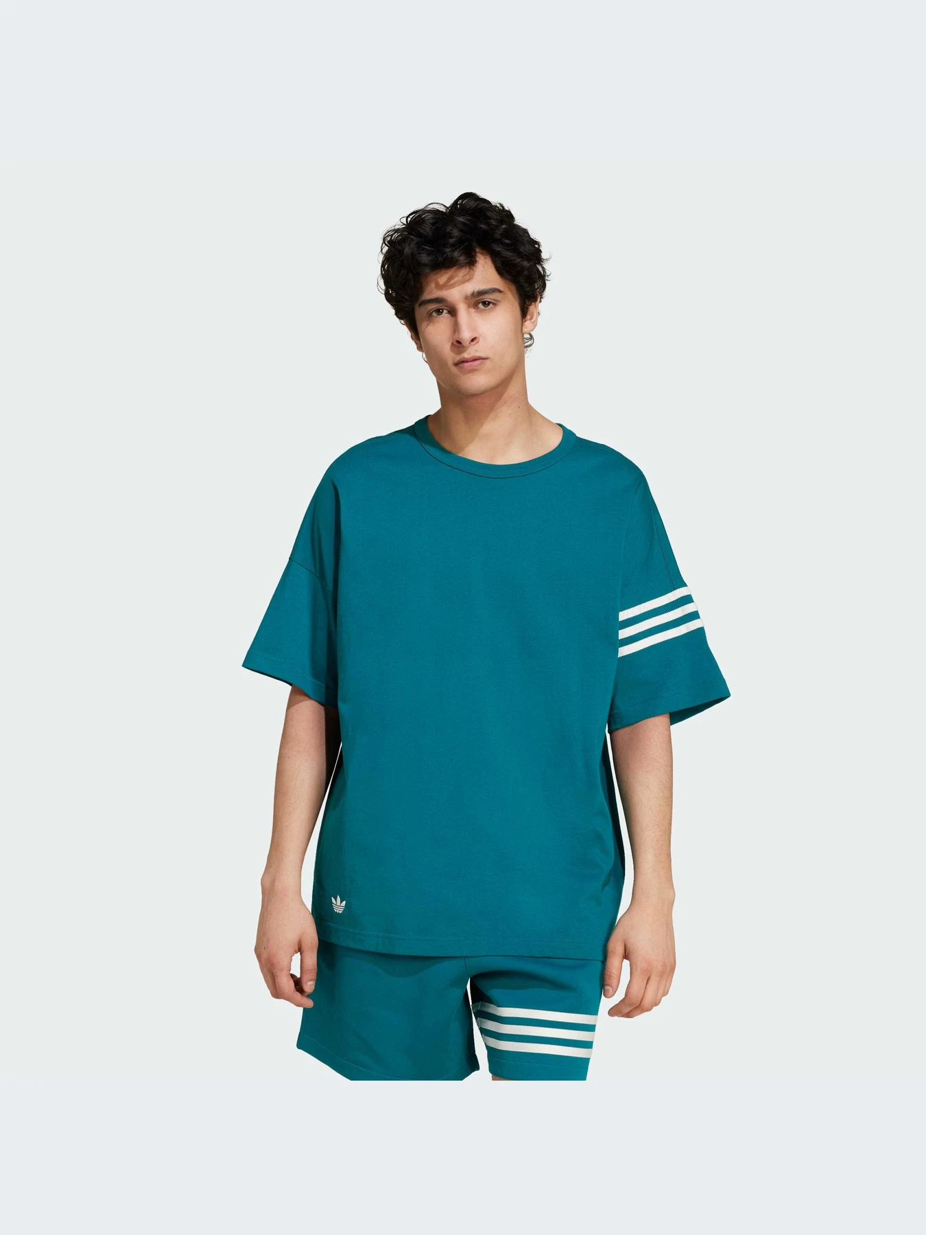 Футболки и поло Adidas Adicolor модель JF9138-KZ Футболки и поло Adidas Adicolor модель JF9138-KZ Фото