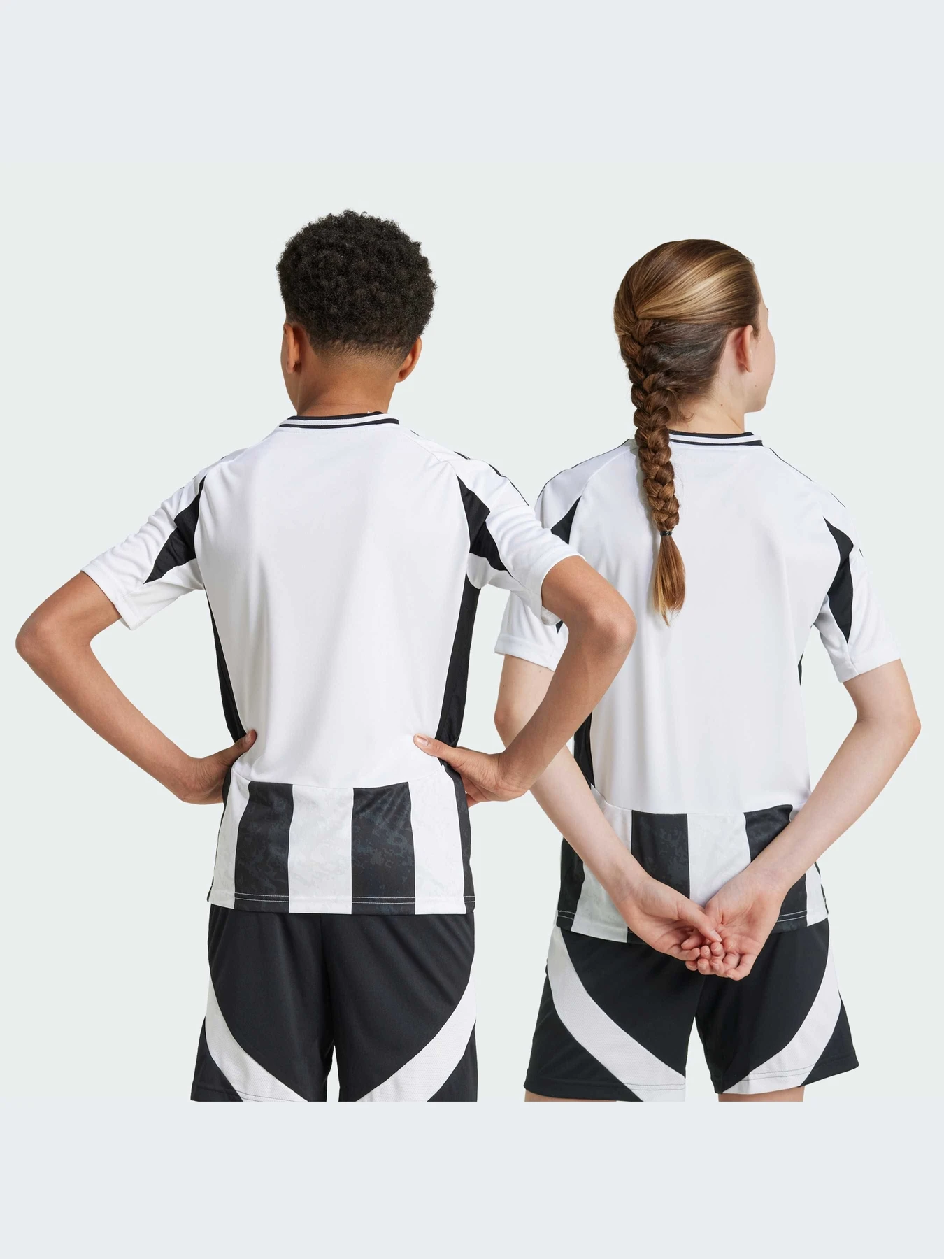 Футболки и поло Adidas модель IT3552-KZ Футболки и поло Adidas модель IT3552-KZ Фото