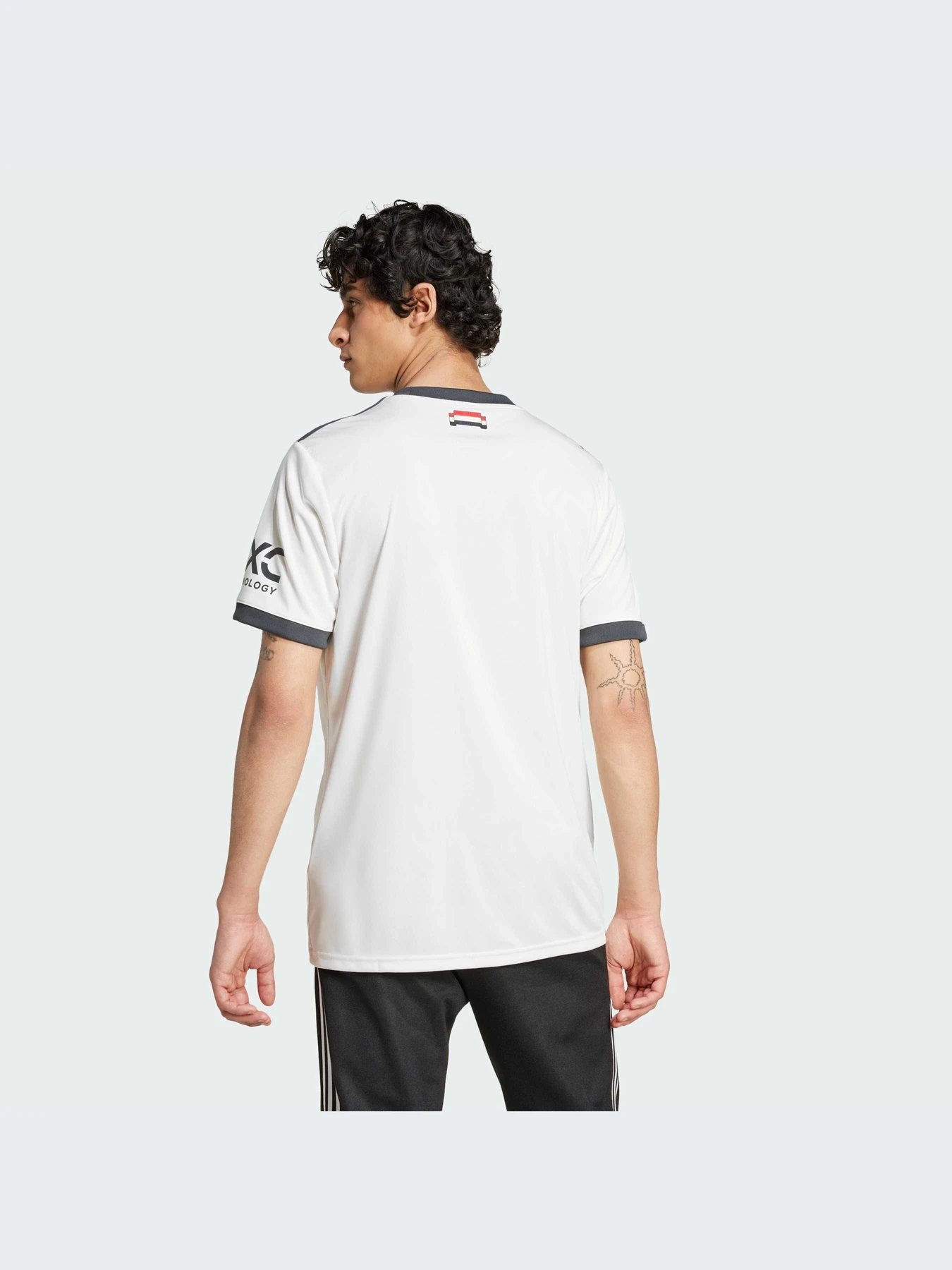Футболки и поло Adidas модель IY7806-KZ Футболки и поло Adidas модель IY7806-KZ Фото