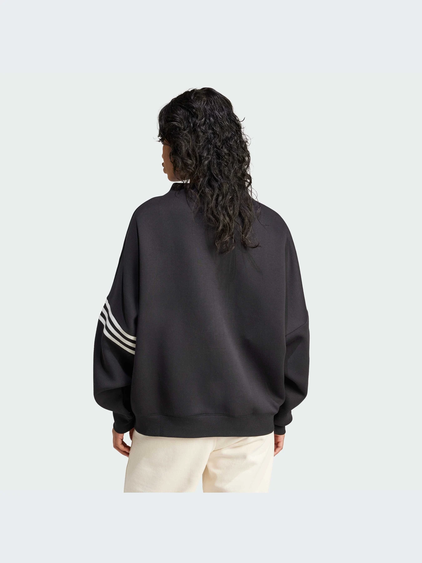 Худи и свитшоты Adidas модель IW3430-KZ Худи и свитшоты Adidas модель IW3430-KZ Фото