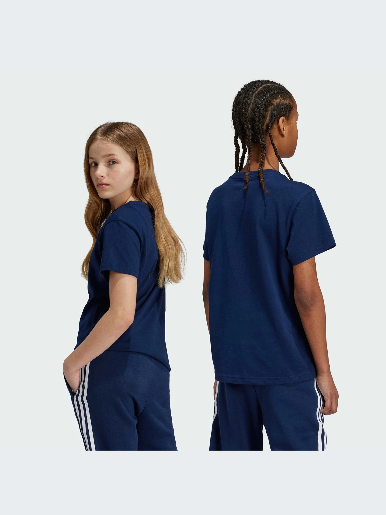 Футболки и поло Adidas Adicolor модель IY7417-KZ Футболки и поло Adidas Adicolor модель IY7417-KZ Фото