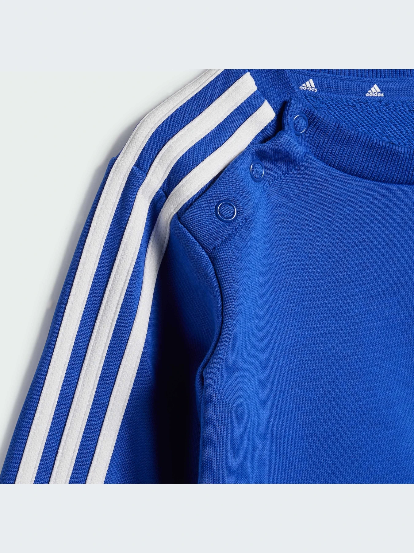 Костюмы Adidas модель IZ4986-KZ Костюмы Adidas модель IZ4986-KZ Фото