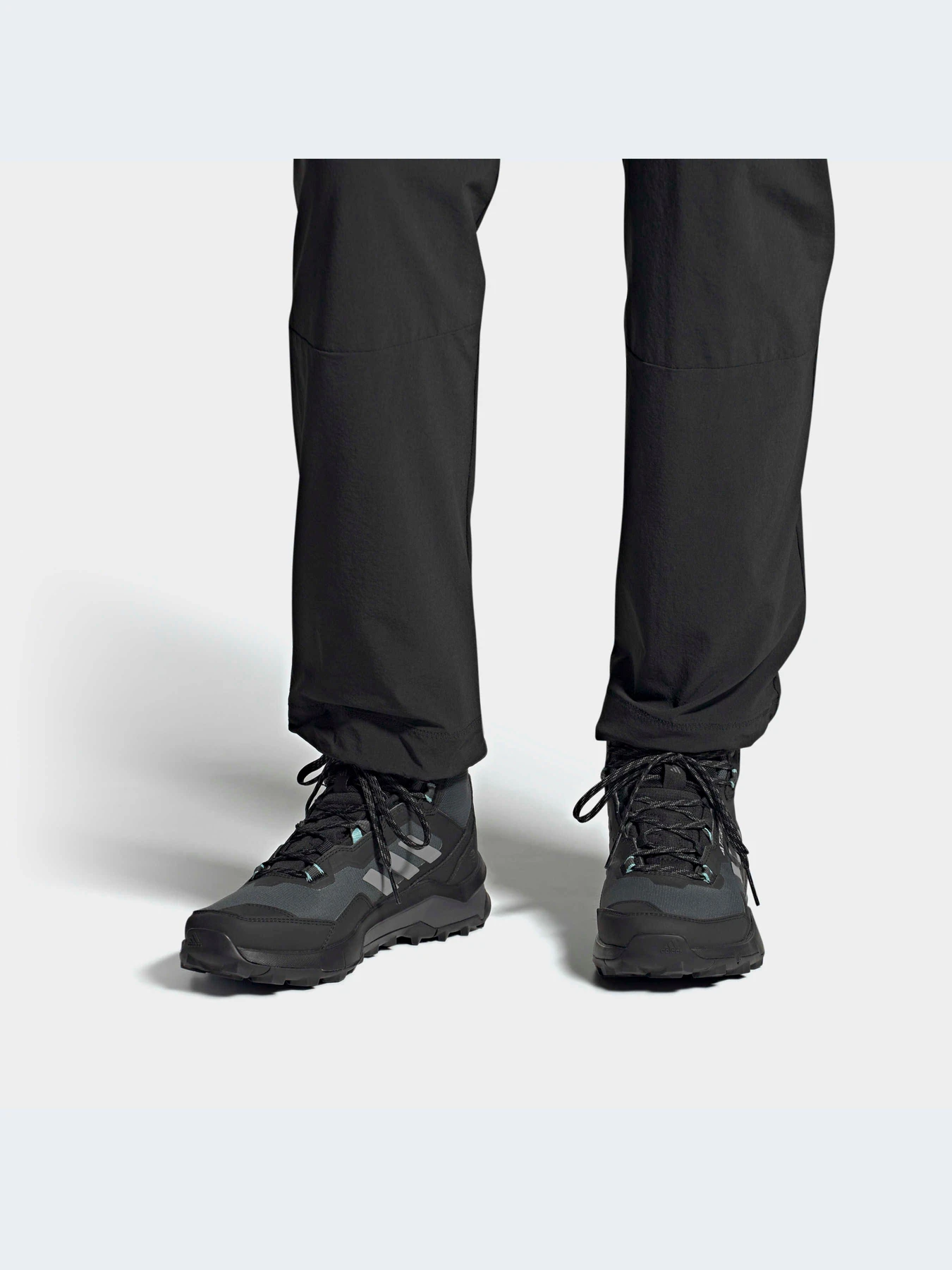 Ботинки и сапоги Adidas Terrex модель HQ1049-KZ Ботинки и сапоги Adidas Terrex модель HQ1049-KZ Фото