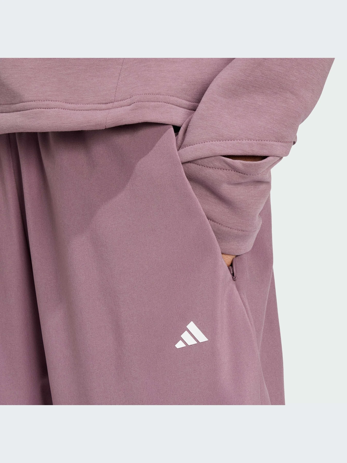 Брюки Adidas модель IT0676-KZ Брюки Adidas модель IT0676-KZ Фото