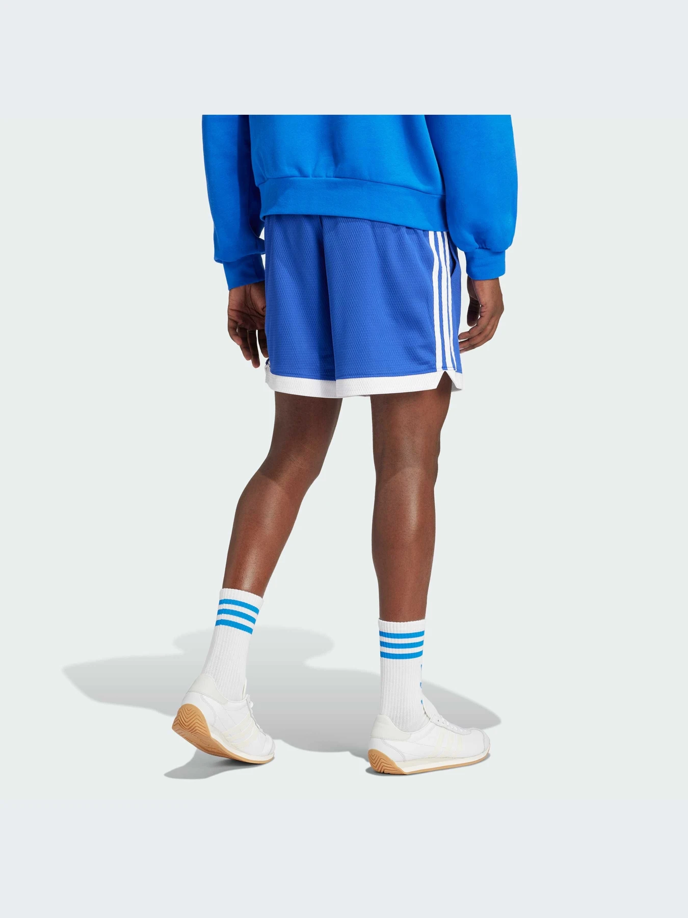 Шорты Adidas Adicolor модель IZ2451-KZ Шорты Adidas Adicolor модель IZ2451-KZ Фото
