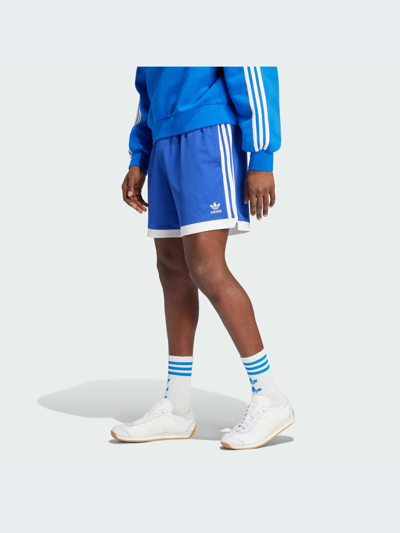 Шорты Adidas Adicolor модель IZ2451-KZ Шорты Adidas Adicolor модель IZ2451-KZ Фото