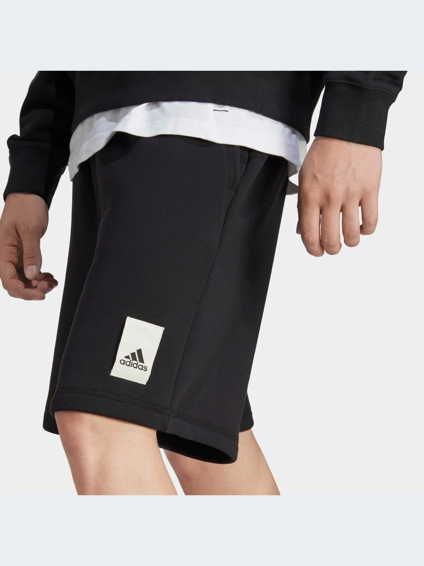 Шорты Adidas модель IA9357-KZ Шорты Adidas модель IA9357-KZ Фото