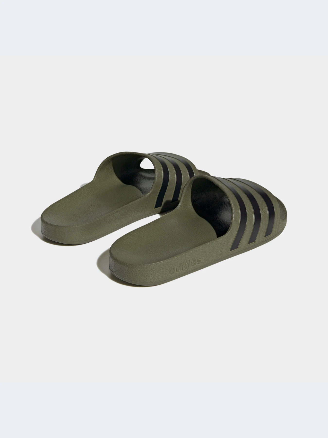 Шлёпанцы Adidas Adilette модель HP9392-KZ Шлёпанцы Adidas Adilette модель HP9392-KZ Фото