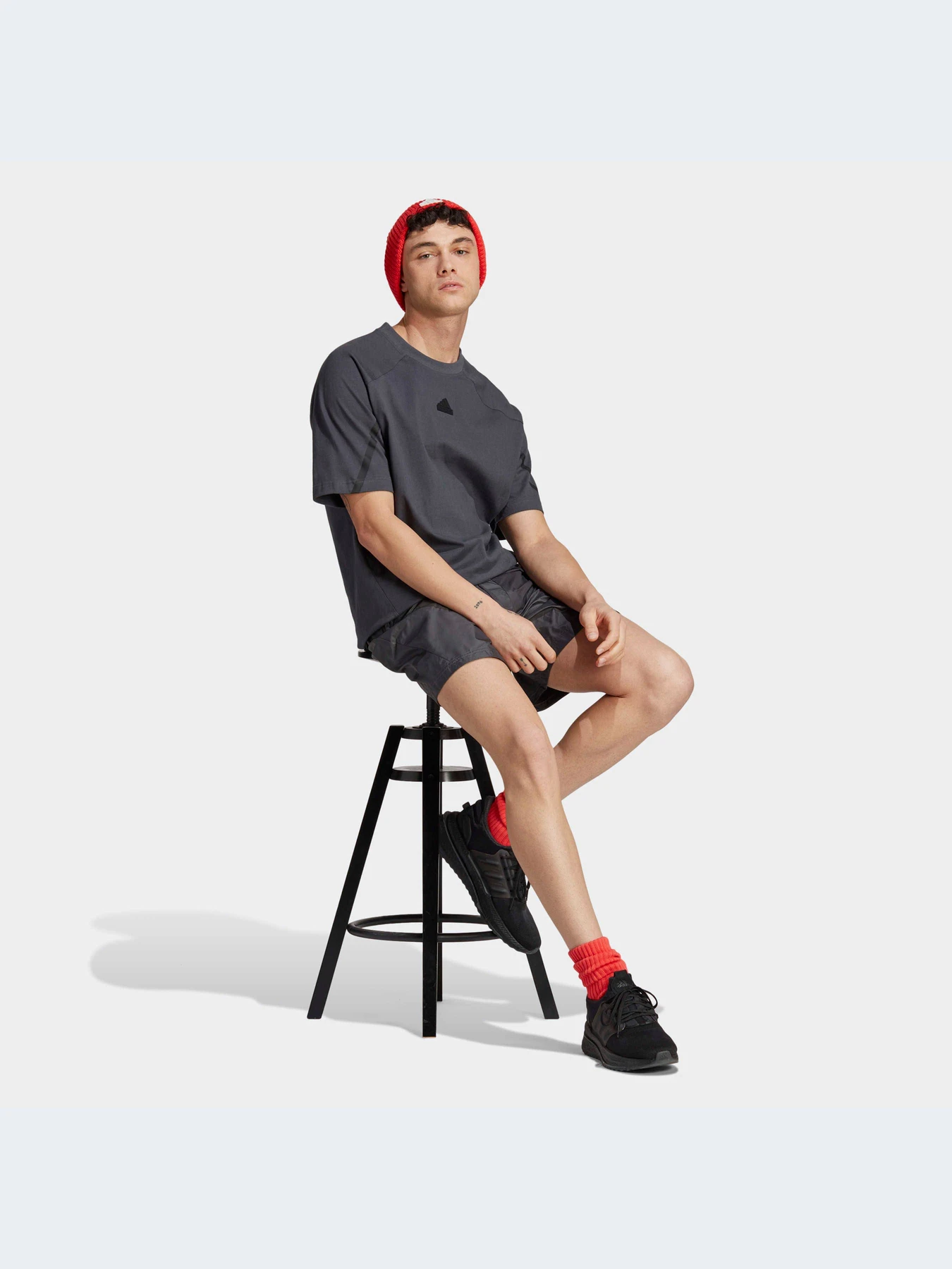 Футболки и поло Adidas модель IC8023-KZ Футболки и поло Adidas модель IC8023-KZ Фото