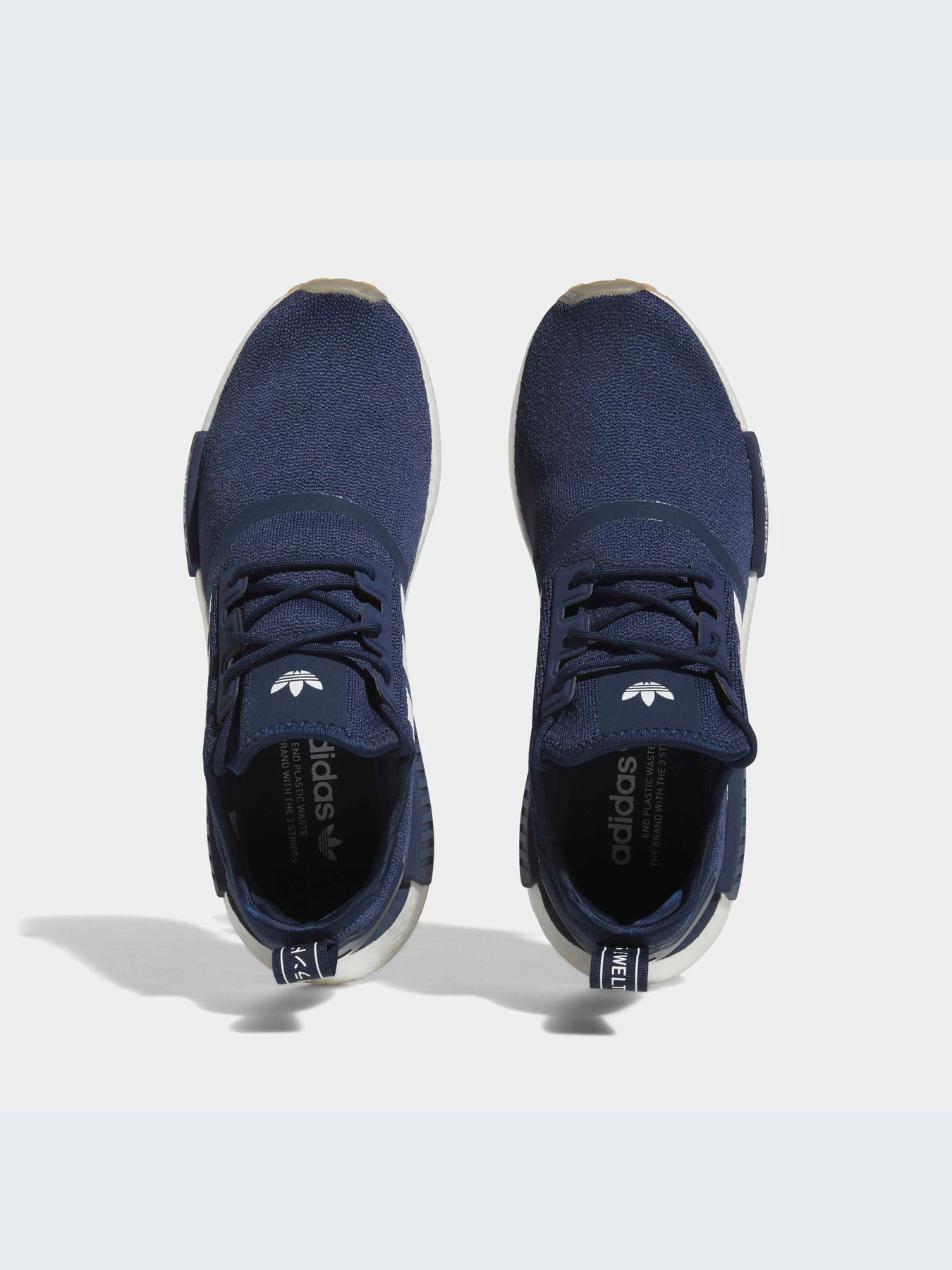 Кроссовки Adidas NMD модель IE2280-KZ Кроссовки Adidas NMD модель IE2280-KZ Фото