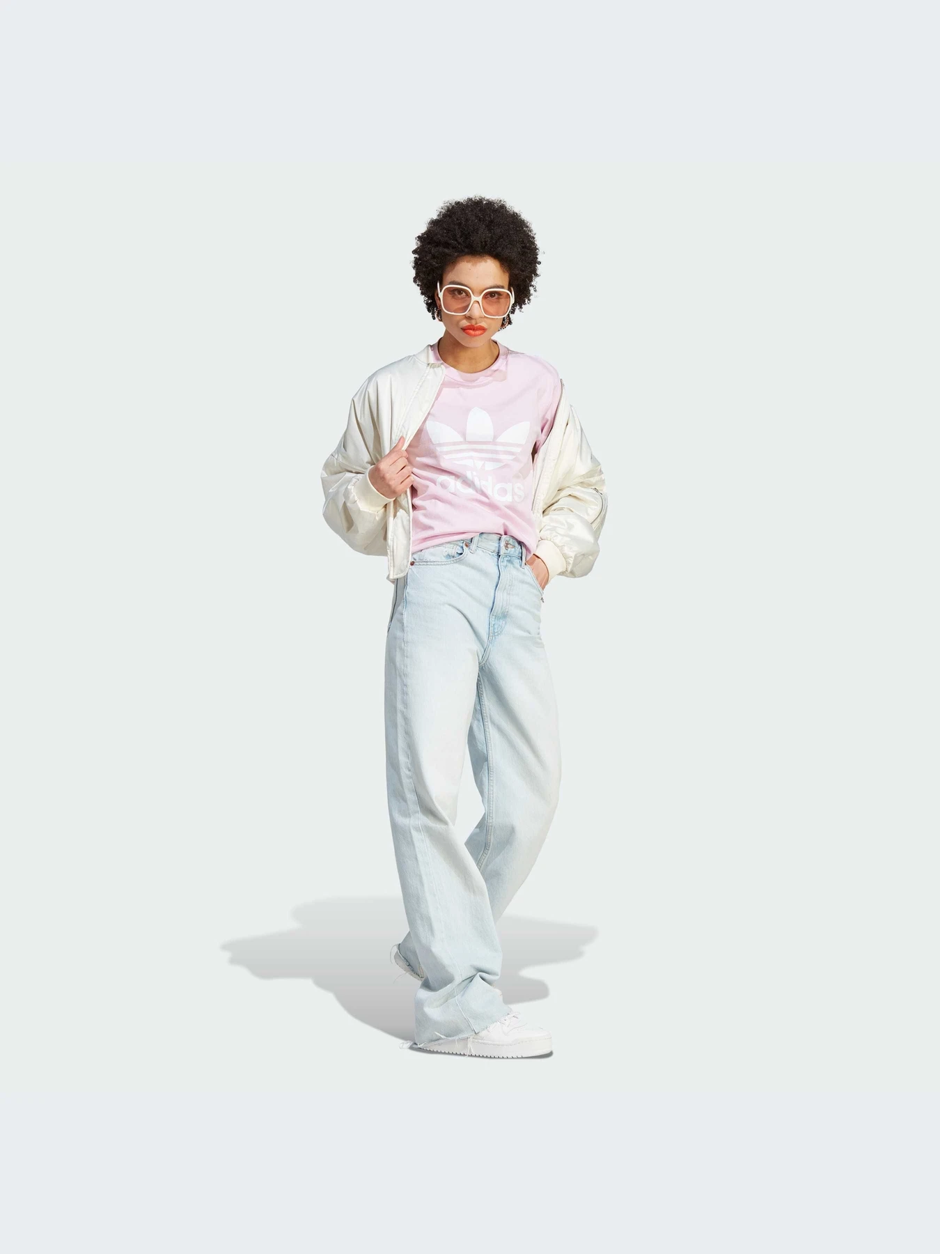 Футболки и поло Adidas Adicolor модель IK4039-KZ Футболки и поло Adidas Adicolor модель IK4039-KZ Фото