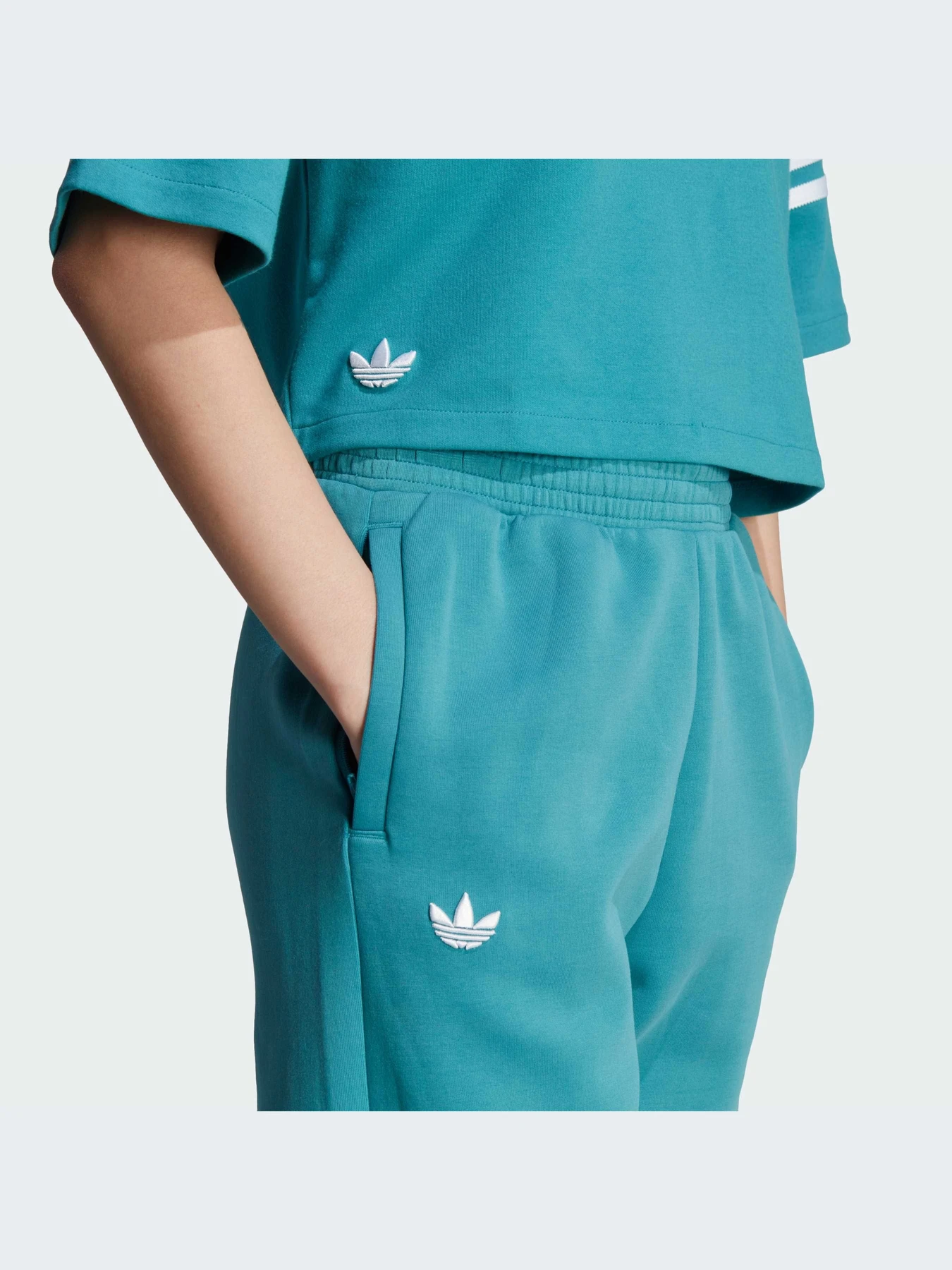Брюки Adidas Adicolor модель IL6662-KZ Брюки Adidas Adicolor модель IL6662-KZ Фото