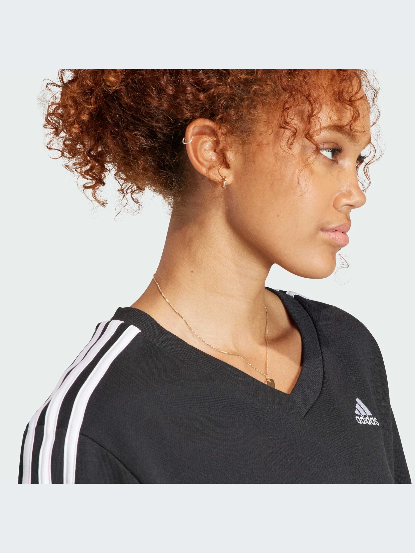 Худи и свитшоты Adidas модель IQ4835-KZ Худи и свитшоты Adidas модель IQ4835-KZ Фото