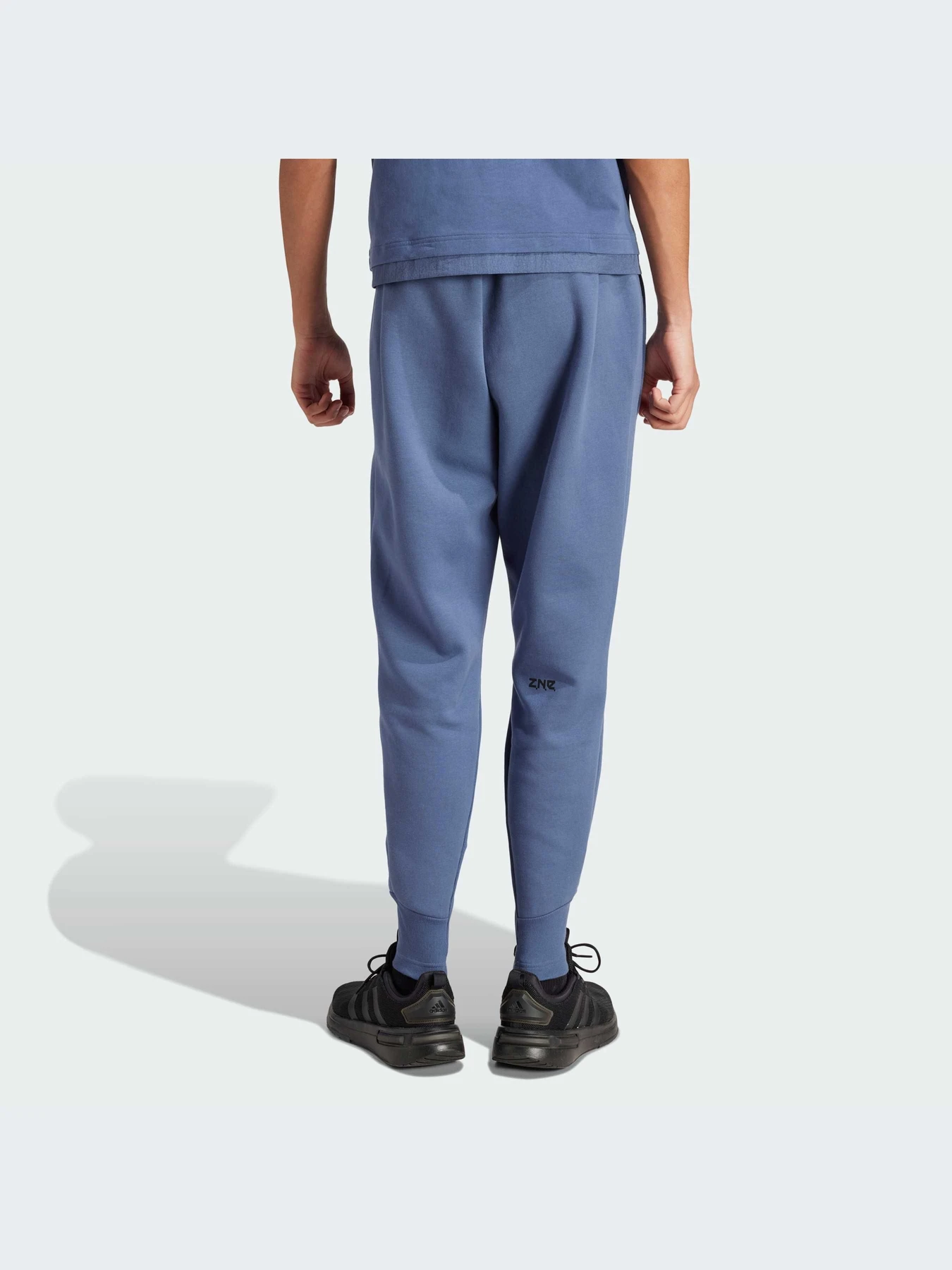 Брюки Adidas ZNE модель IR5205-KZ Брюки Adidas ZNE модель IR5205-KZ Фото