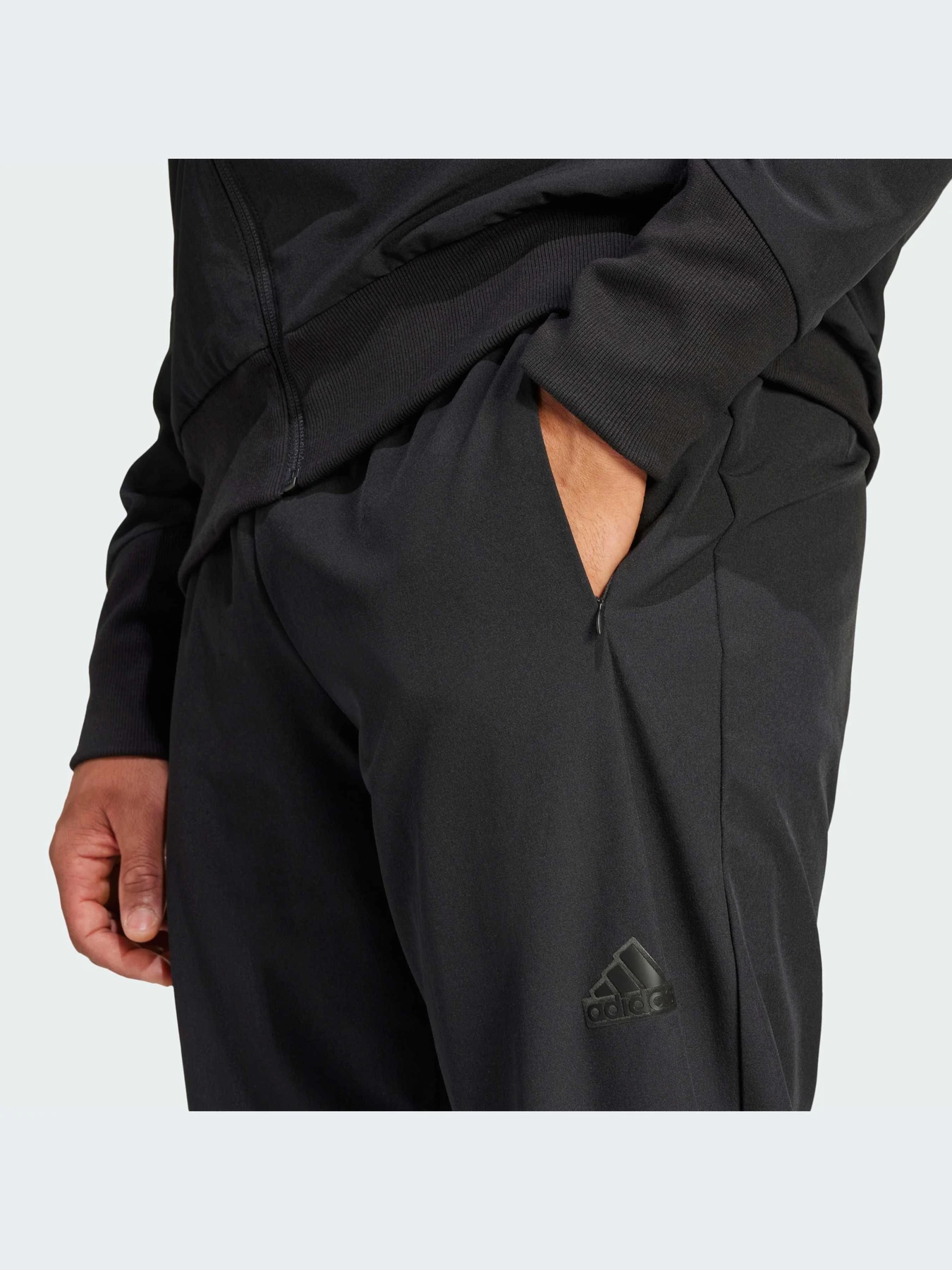 Брюки Adidas ZNE модель IR5207-KZ Брюки Adidas ZNE модель IR5207-KZ Фото