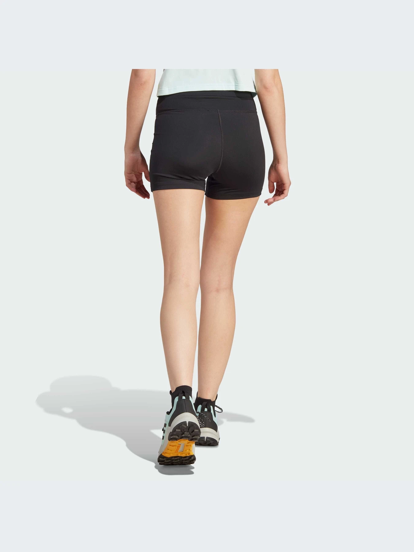Шорты Adidas модель IB1892-KZ Шорты Adidas модель IB1892-KZ Фото