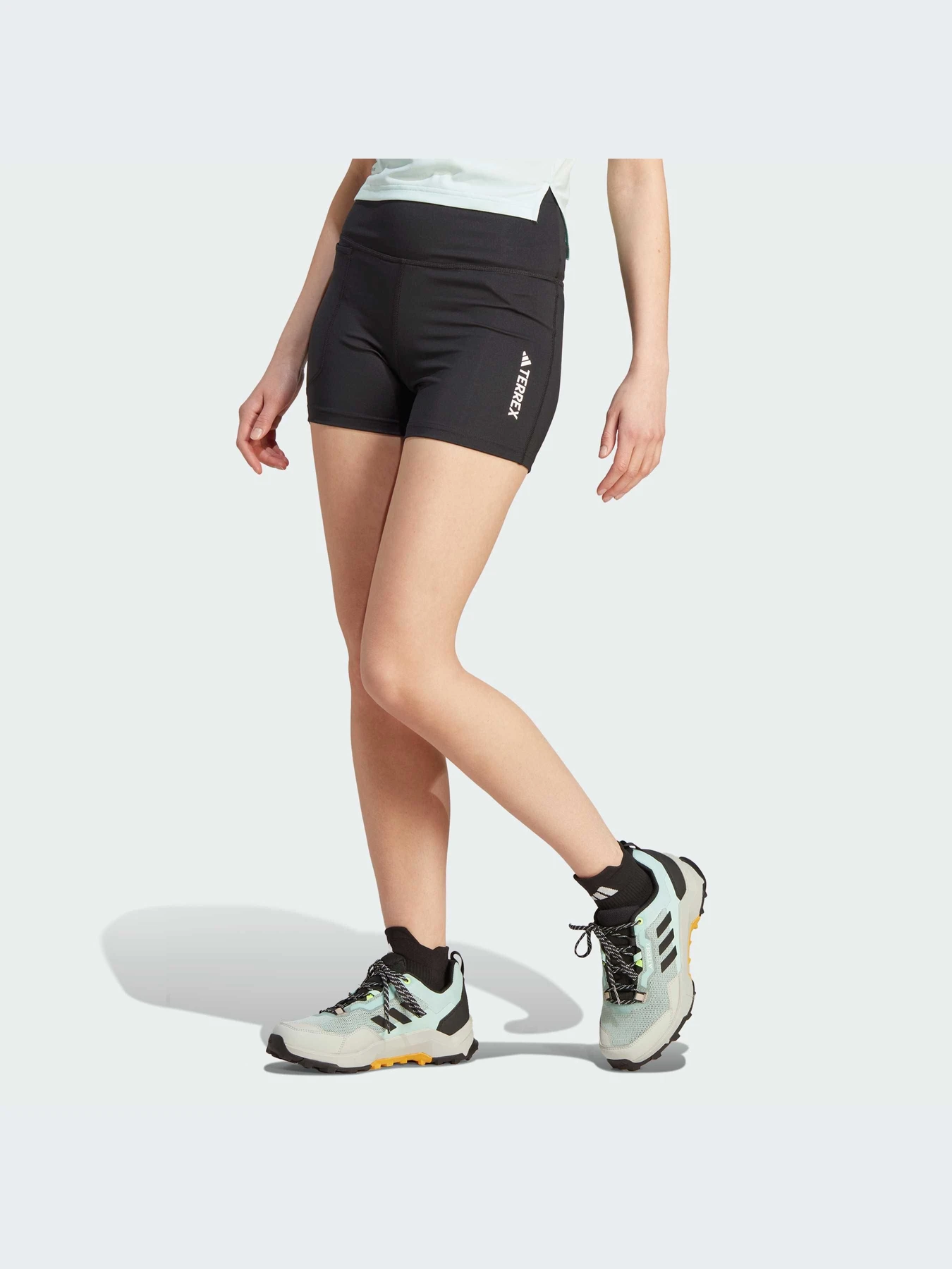 Шорты Adidas модель IB1892-KZ Шорты Adidas модель IB1892-KZ Фото
