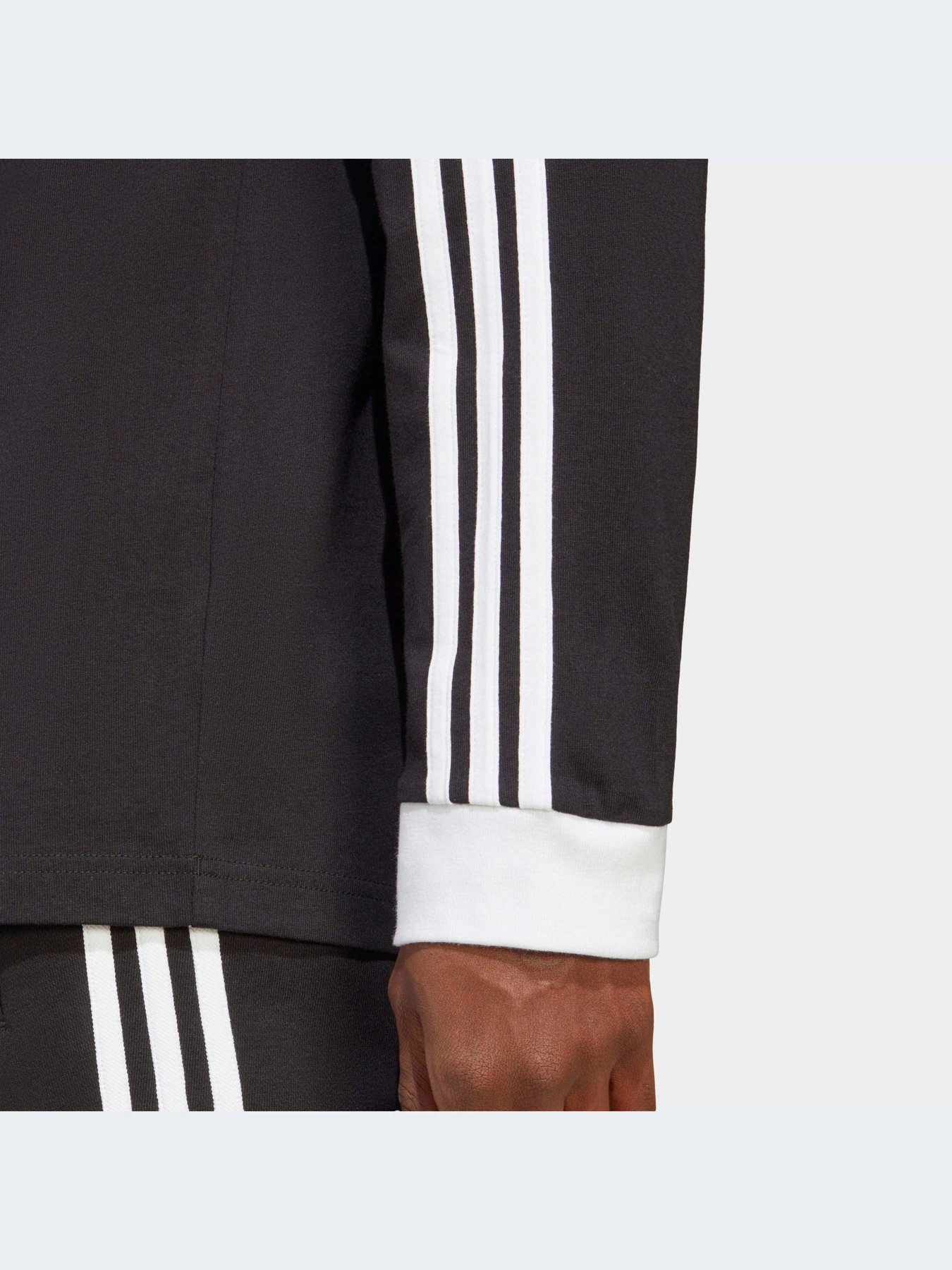 Худи и свитшоты Adidas модель IA4877-KZ Худи и свитшоты Adidas модель IA4877-KZ Фото