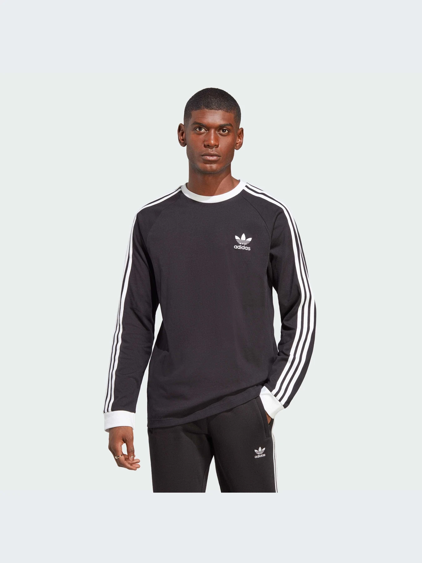Худи и свитшоты Adidas модель IA4877-KZ Худи и свитшоты Adidas модель IA4877-KZ Фото