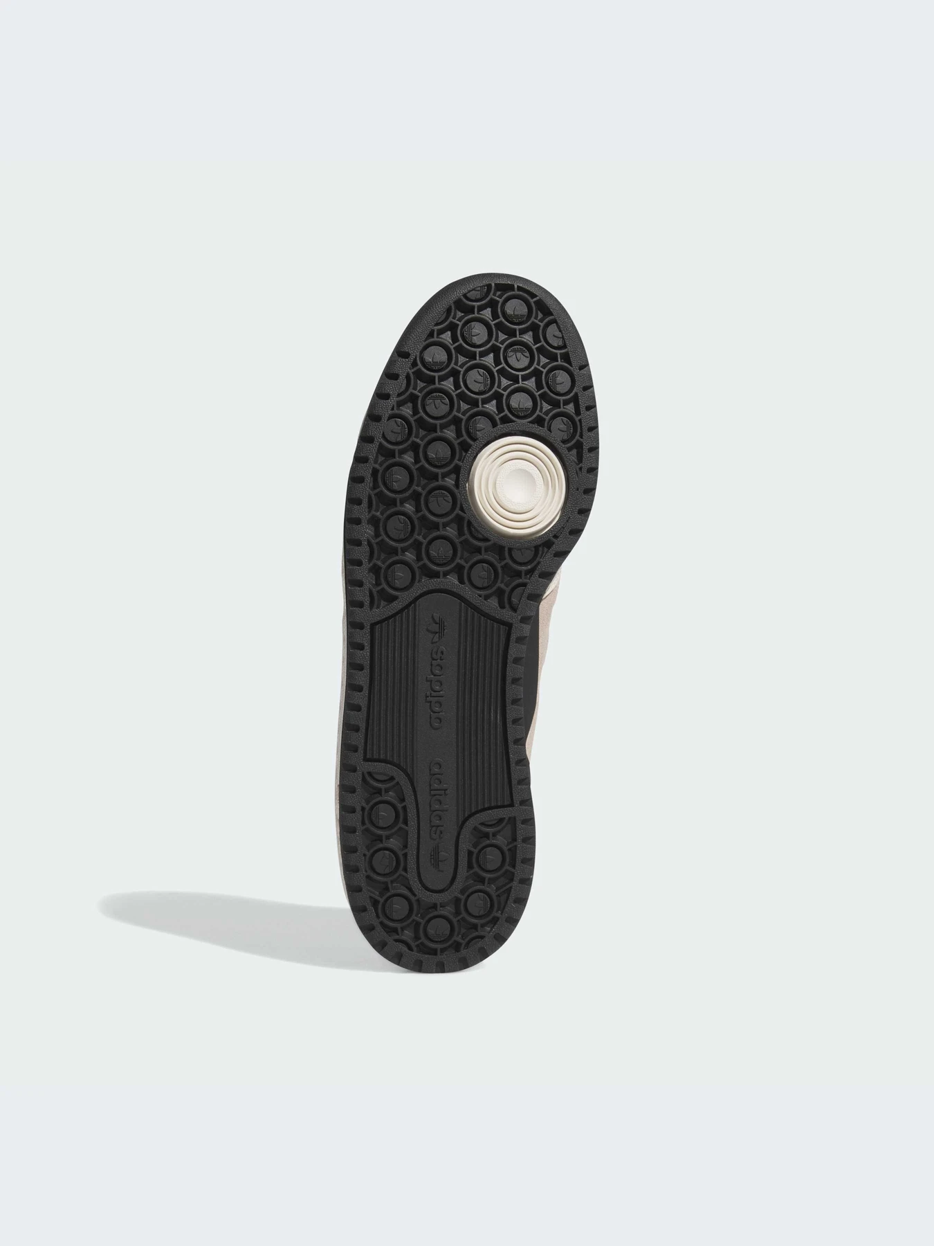 Кроссовки Adidas Forum модель IG3901-KZ Кроссовки Adidas Forum модель IG3901-KZ Фото