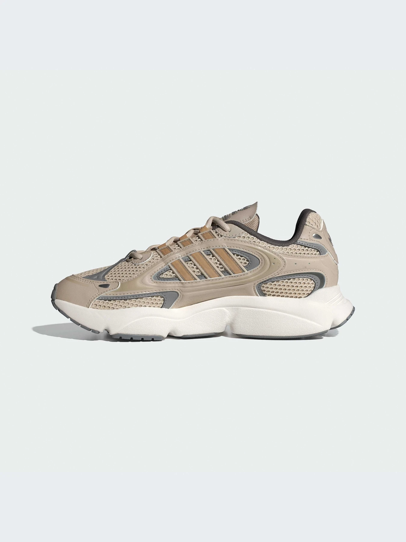 Кроссовки Adidas Ozweego модель IE3517-KZ Фото