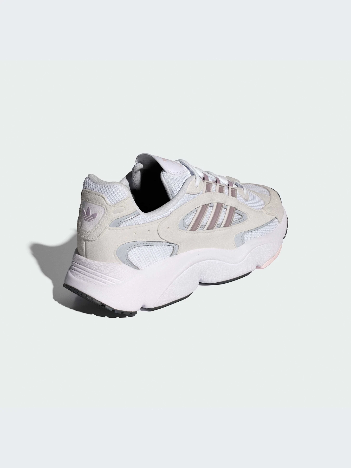Кроссовки Adidas Ozweego модель IF6551-KZ Кроссовки Adidas Ozweego модель IF6551-KZ Фото