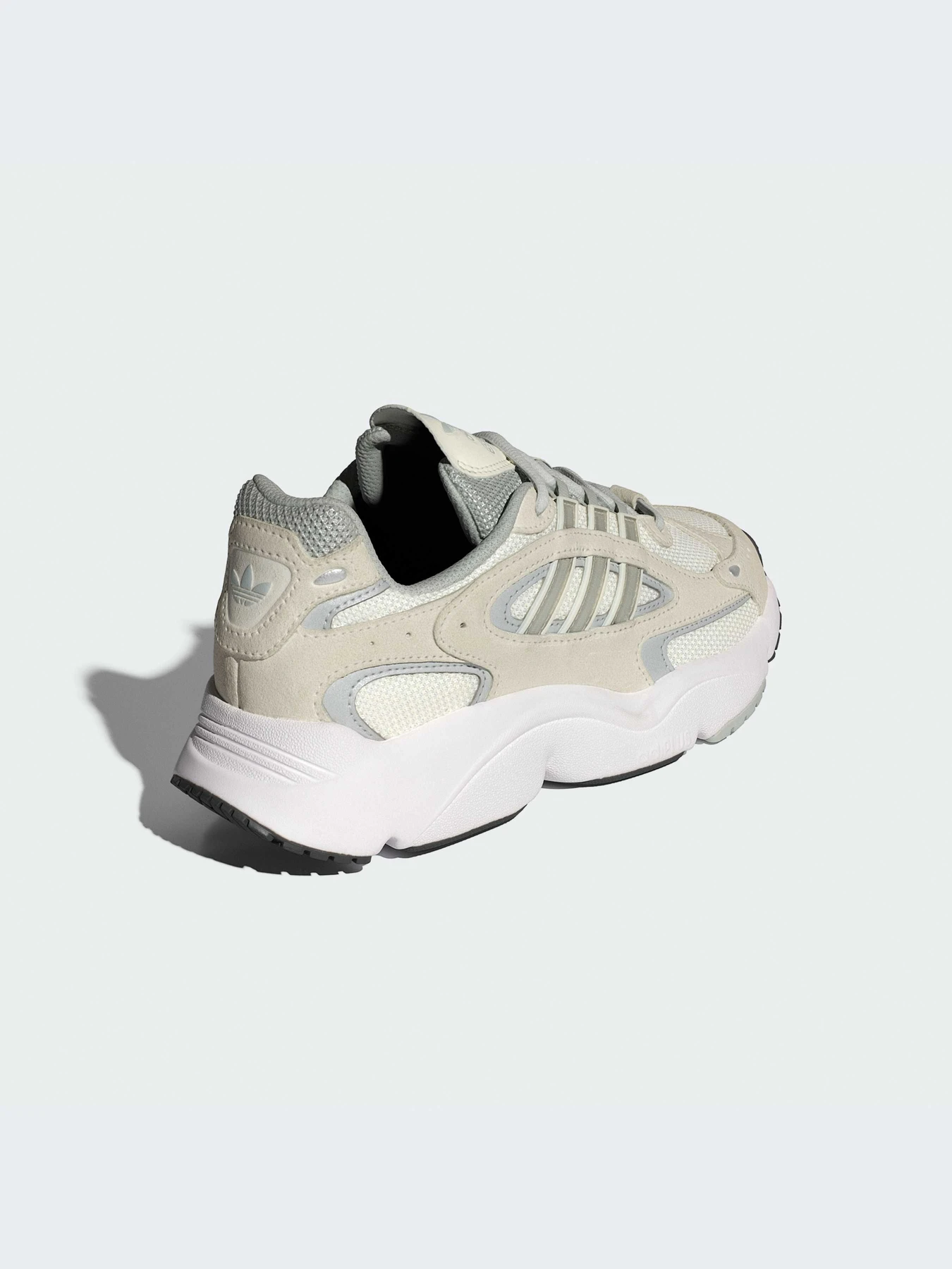 Кроссовки Adidas Ozweego модель IF6552-KZ Кроссовки Adidas Ozweego модель IF6552-KZ Фото