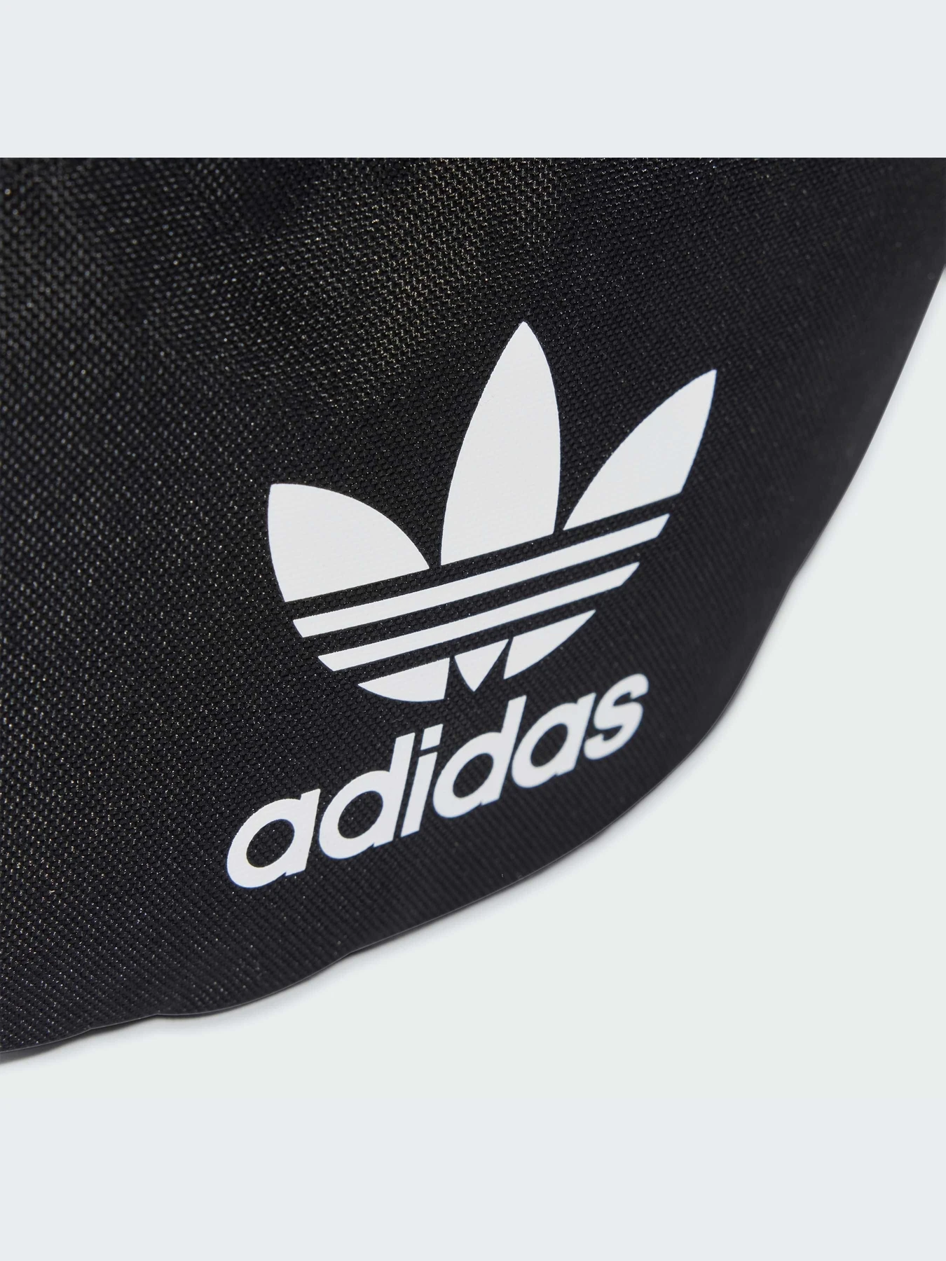 Сумки Adidas Adicolor модель IW0939-KZ Сумки Adidas Adicolor модель IW0939-KZ Фото