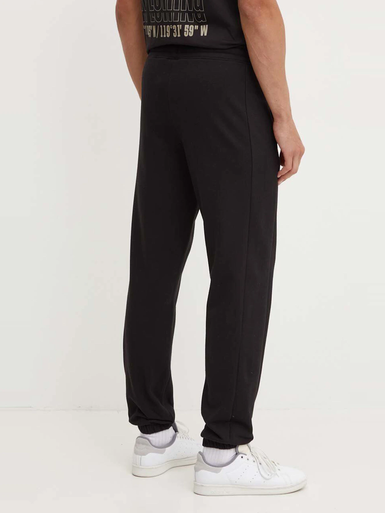 Брюки The North Face модель NF0A89DBJK31 Брюки The North Face модель NF0A89DBJK31 Фото