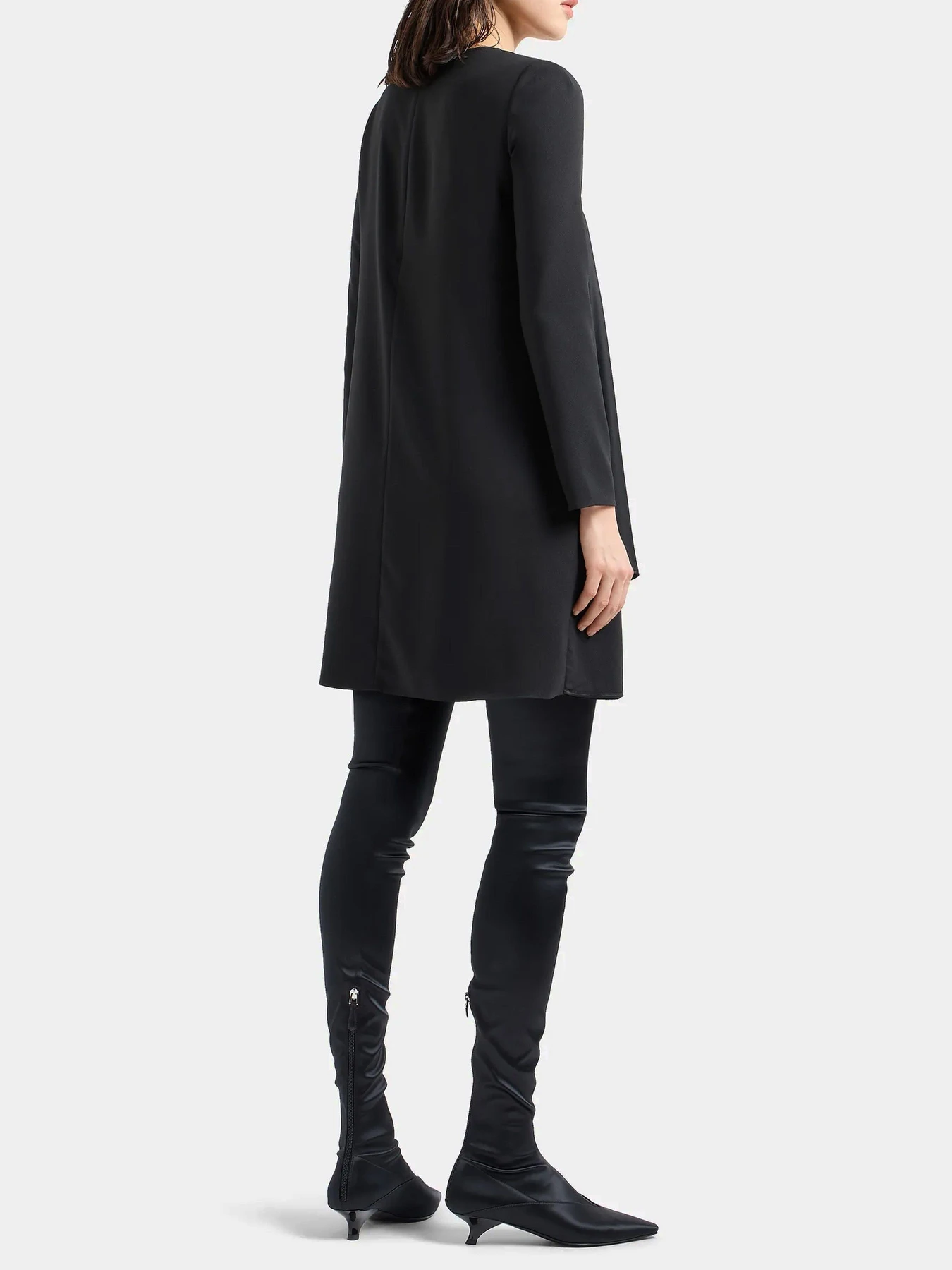 Платья Emporio Armani модель 6D2A63-2NA5Z-0999 Платья Emporio Armani модель 6D2A63-2NA5Z-0999 Фото