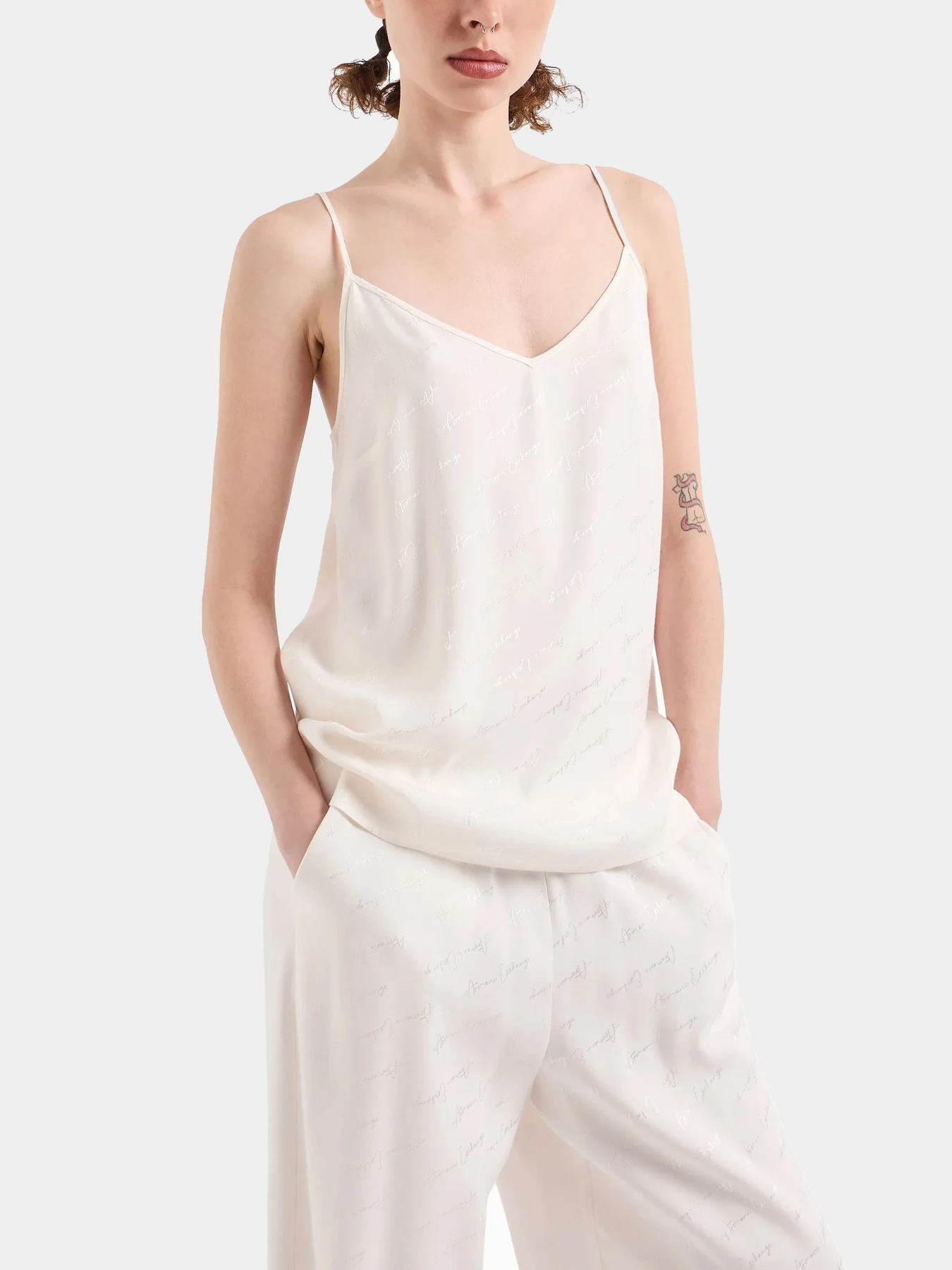 Футболки и поло Armani Exchange модель 6DYH20-YN4VZ-1130 Футболки и поло Armani Exchange модель 6DYH20-YN4VZ-1130 Фото