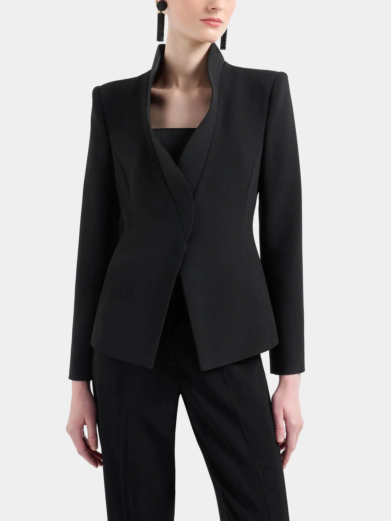 Пиджаки Emporio Armani модель EW000258-TE10418-UC001 Фото