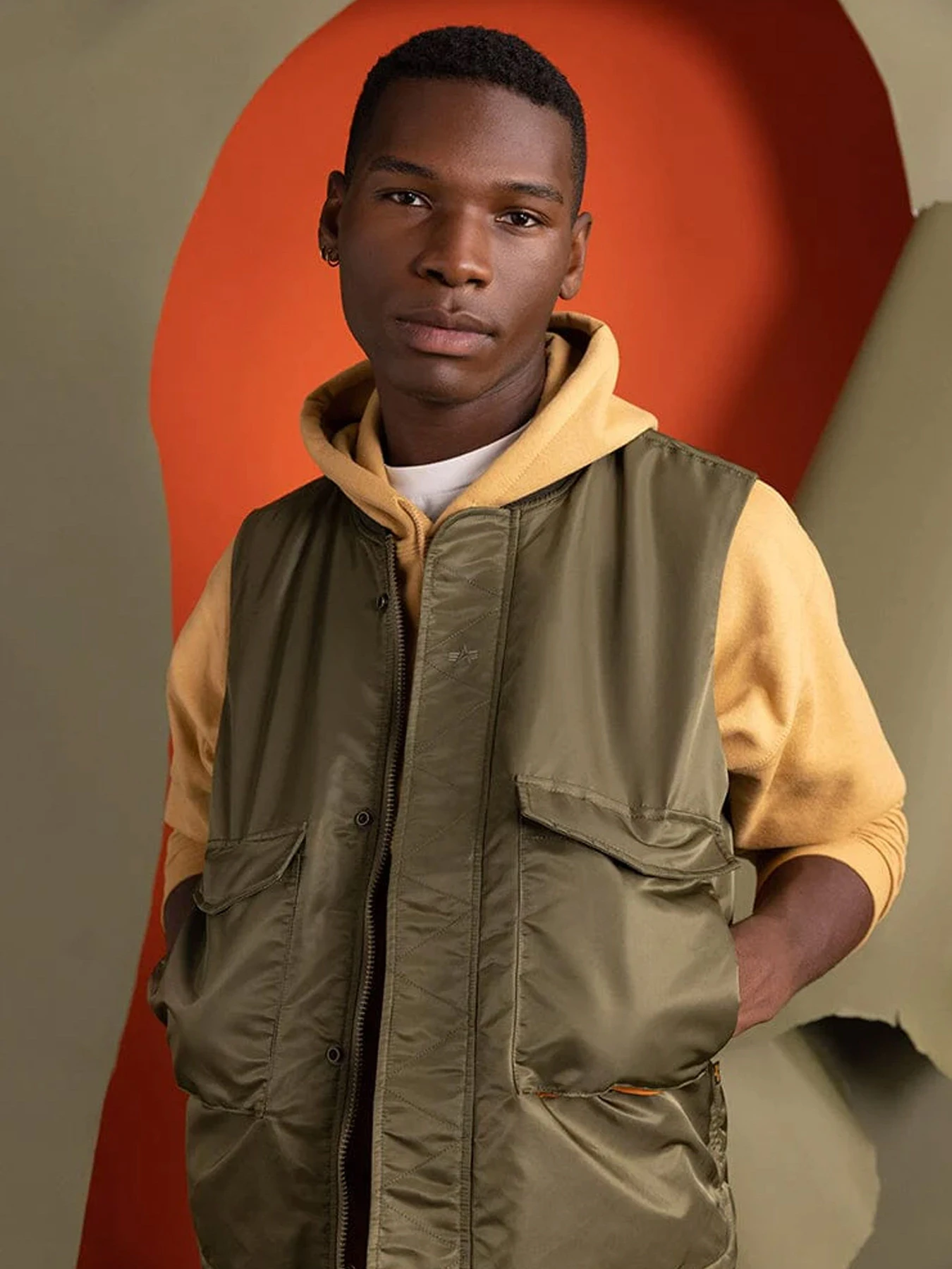 Худи и свитшоты Alpha Industries модель MJM54502C1_359 Фото