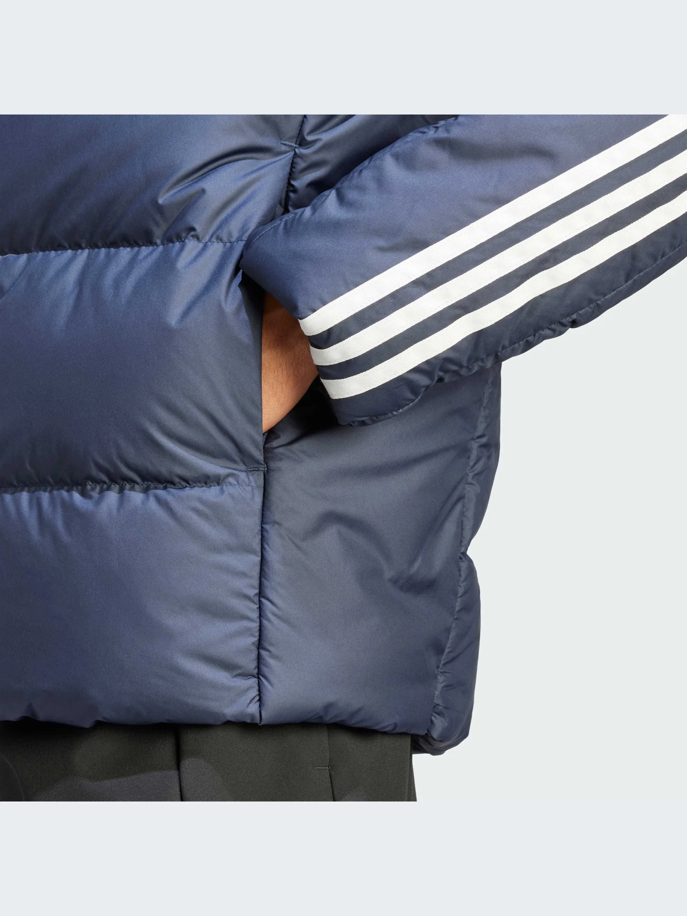 Куртки и дубленки Adidas модель IK3213-KZ Куртки и дубленки Adidas модель IK3213-KZ Фото