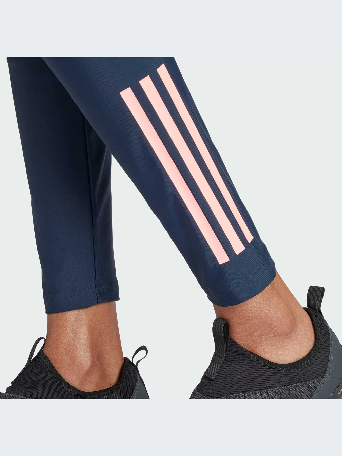 Одежда для пляжа Adidas модель IM6173-KZ Одежда для пляжа Adidas модель IM6173-KZ Фото