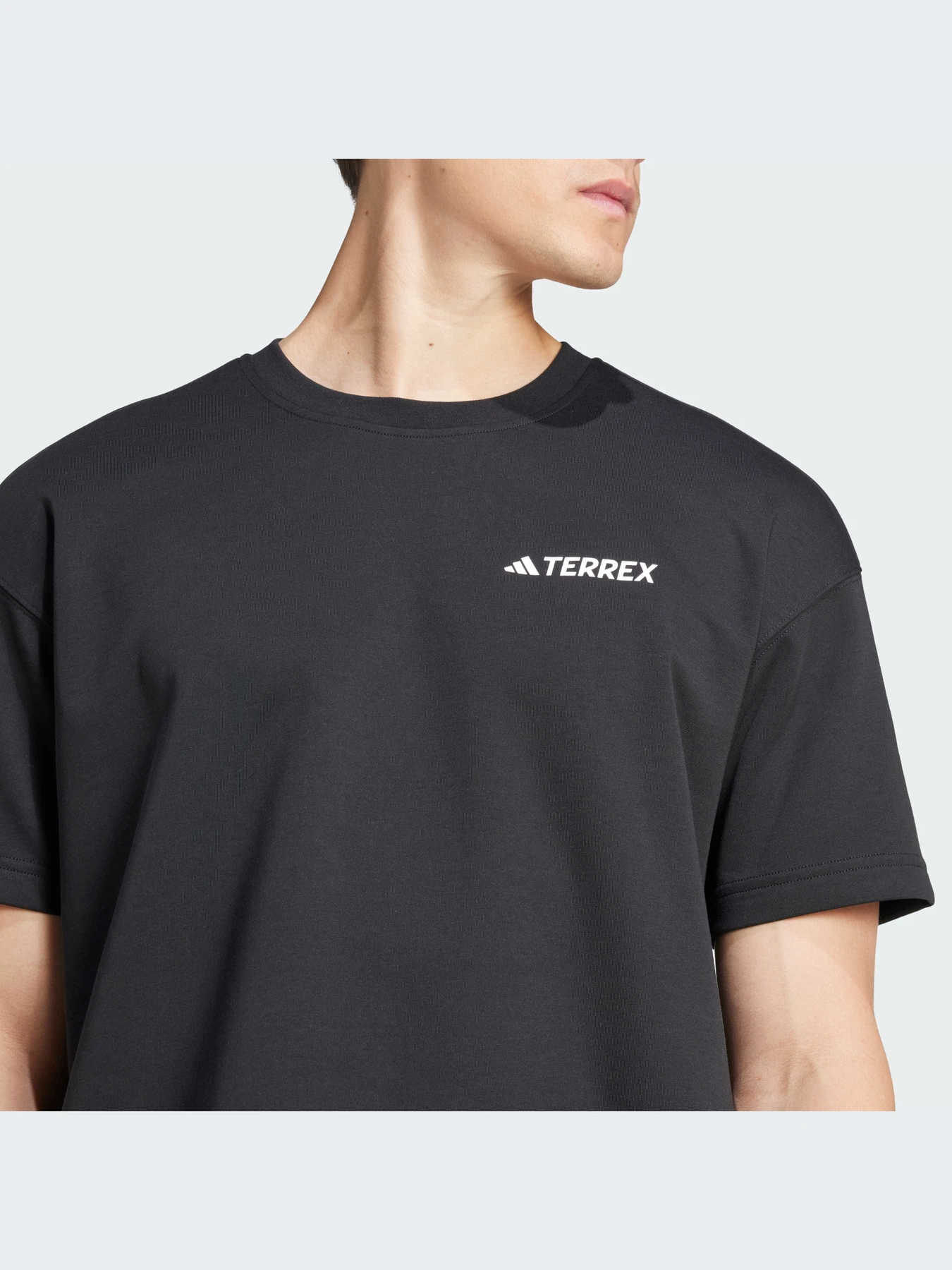 Футболки и поло Adidas модель IX6565-KZ Футболки и поло Adidas модель IX6565-KZ Фото