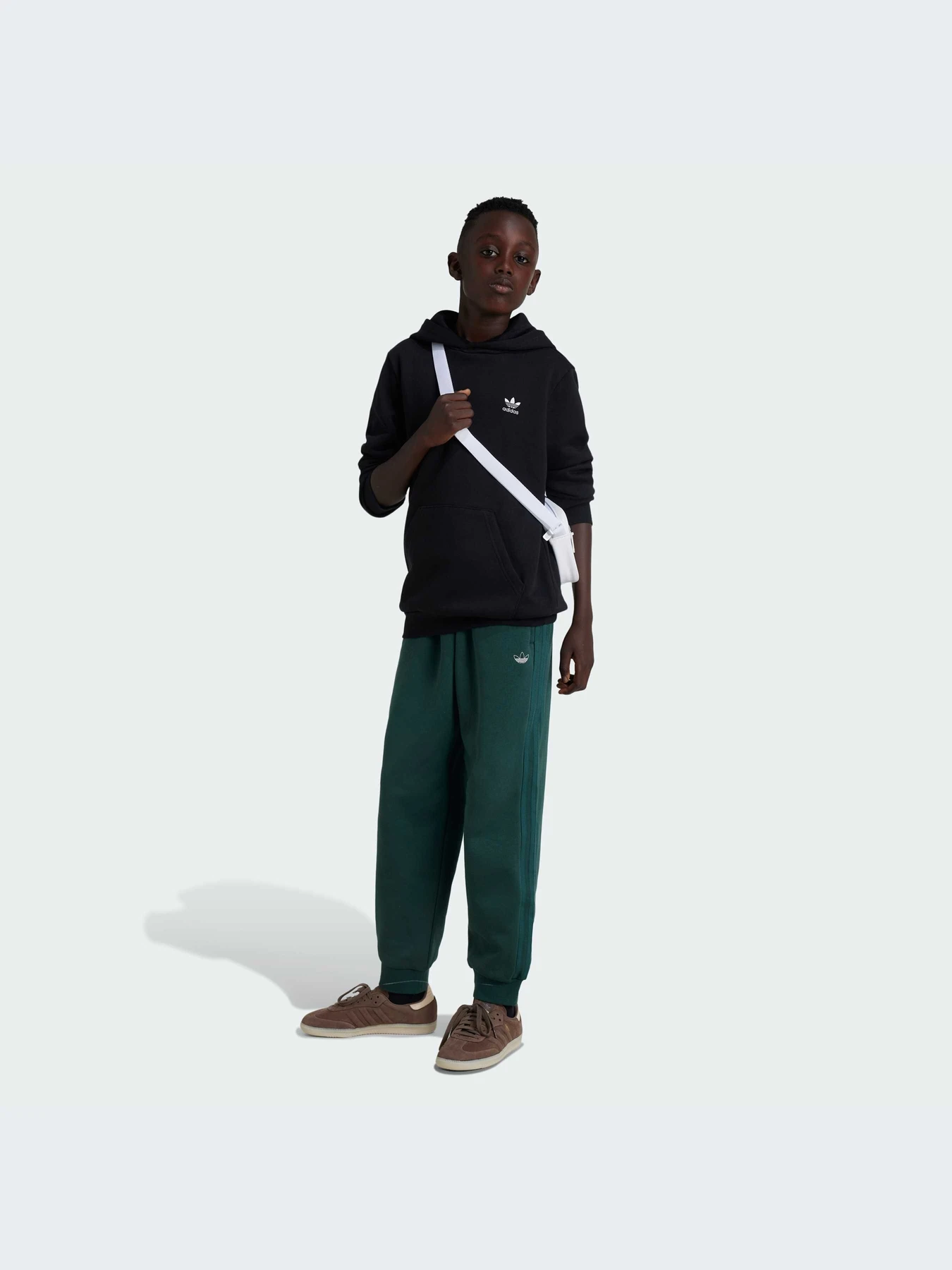 Худи и свитшоты Adidas модель IW3500-KZ Худи и свитшоты Adidas модель IW3500-KZ Фото