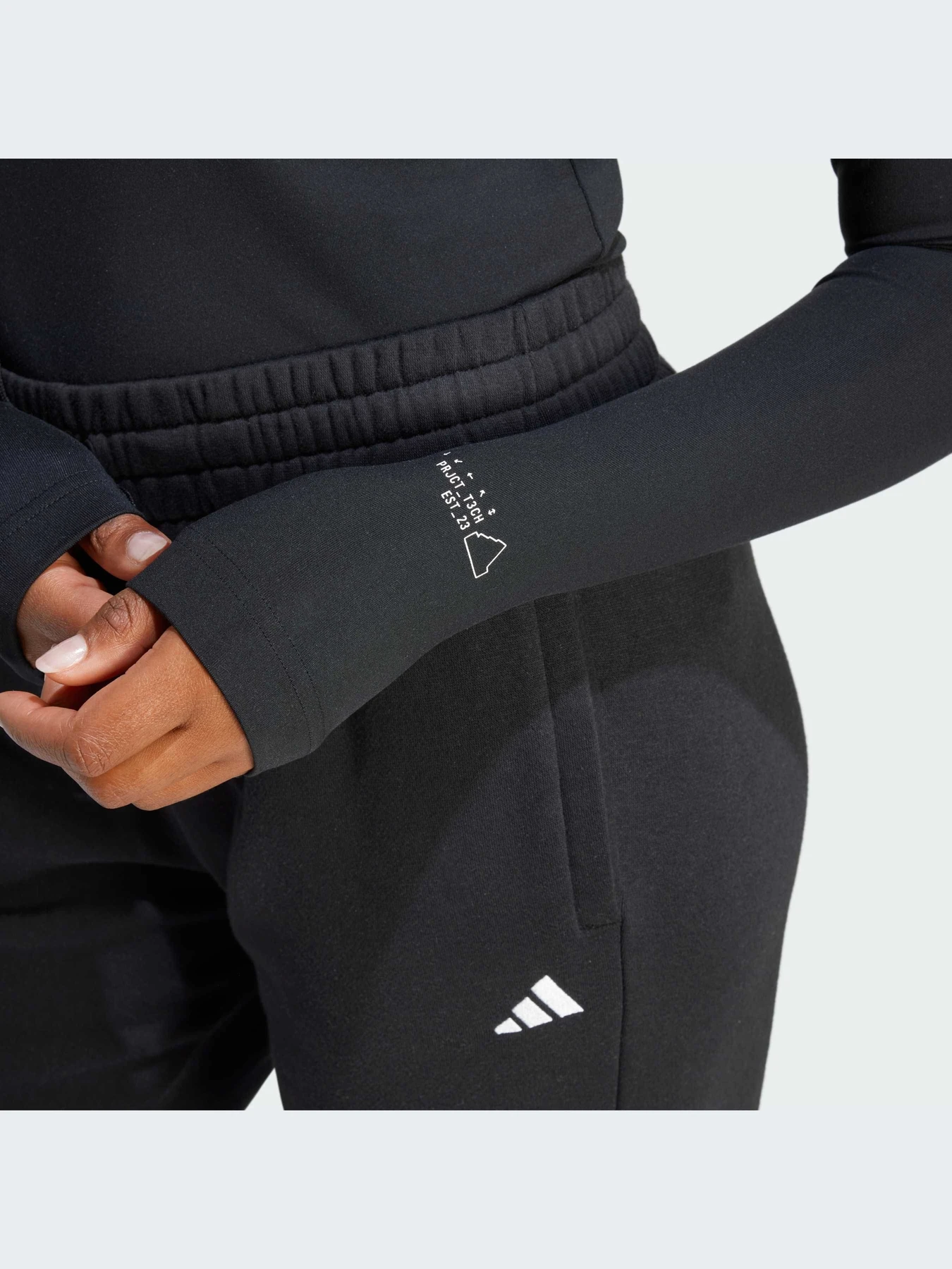 Худи и свитшоты Adidas модель JD8176-KZ Худи и свитшоты Adidas модель JD8176-KZ Фото