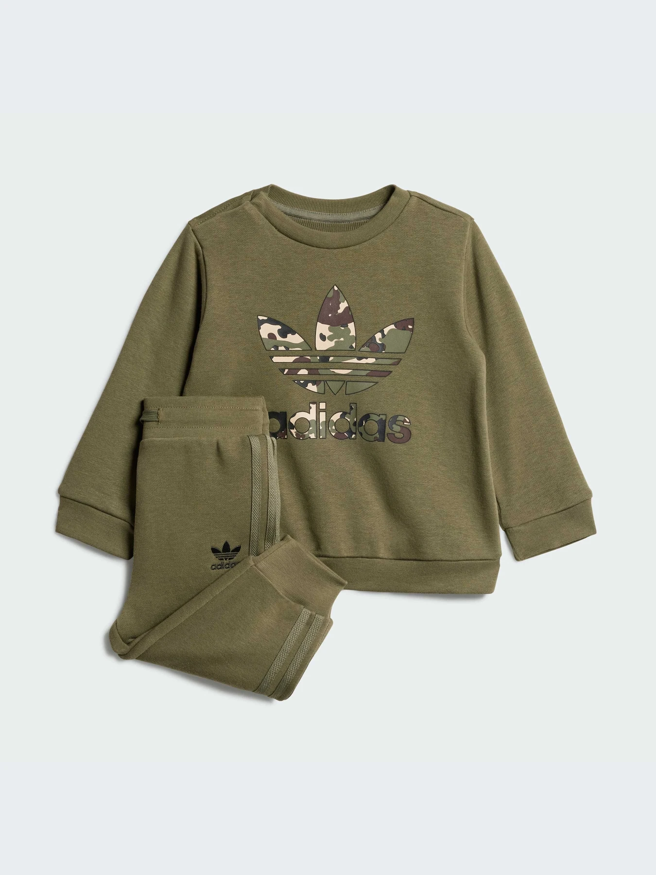 Костюмы Adidas модель IZ4605-KZ Костюмы Adidas модель IZ4605-KZ Фото