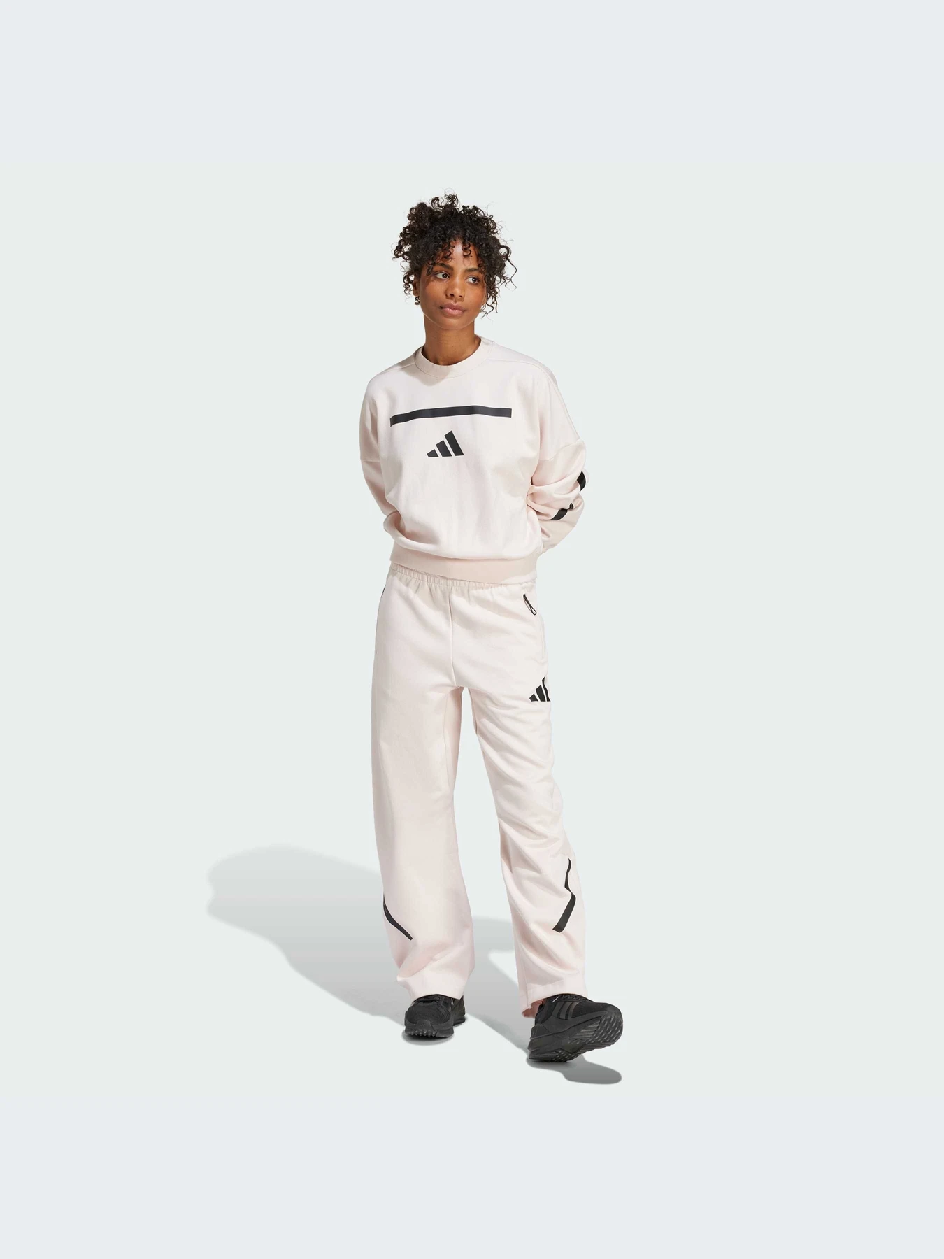 Брюки Adidas ZNE модель JF4780-KZ Брюки Adidas ZNE модель JF4780-KZ Фото