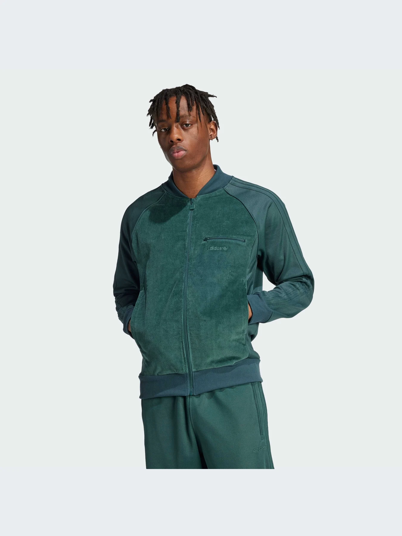 Худи и свитшоты Adidas модель IW3246-KZ Худи и свитшоты Adidas модель IW3246-KZ Фото