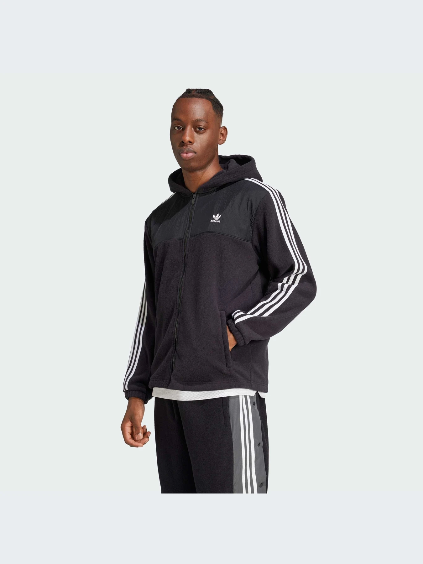 Худи и свитшоты Adidas Adicolor модель IZ4802-KZ Худи и свитшоты Adidas Adicolor модель IZ4802-KZ Фото