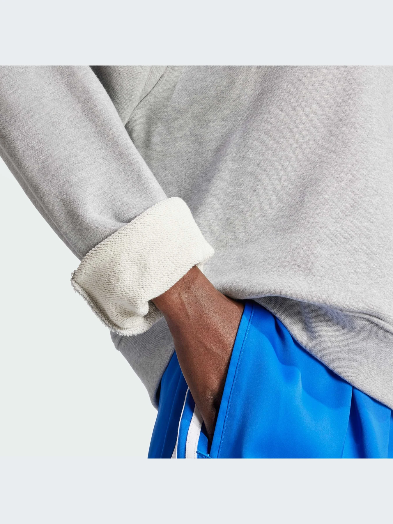 Худи и свитшоты Adidas модель IW5666-KZ Худи и свитшоты Adidas модель IW5666-KZ Фото