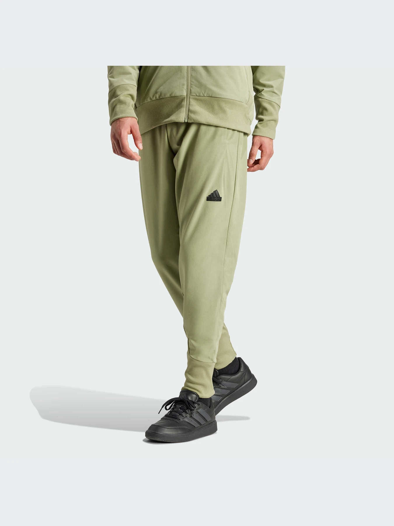 Брюки Adidas ZNE модель IS9278-KZ Брюки Adidas ZNE модель IS9278-KZ Фото